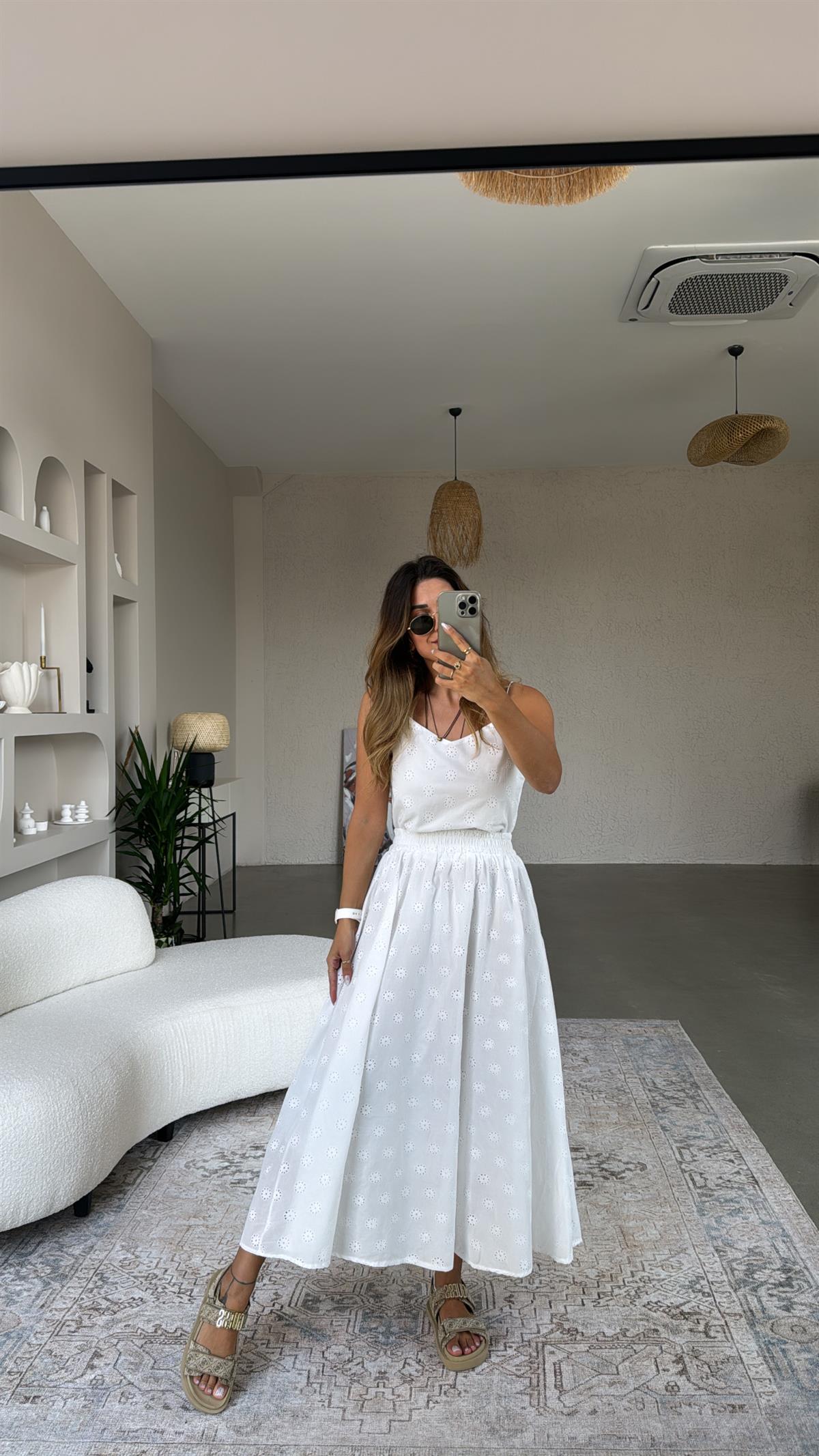 Beyaz Fisto Etek Bluz Takım