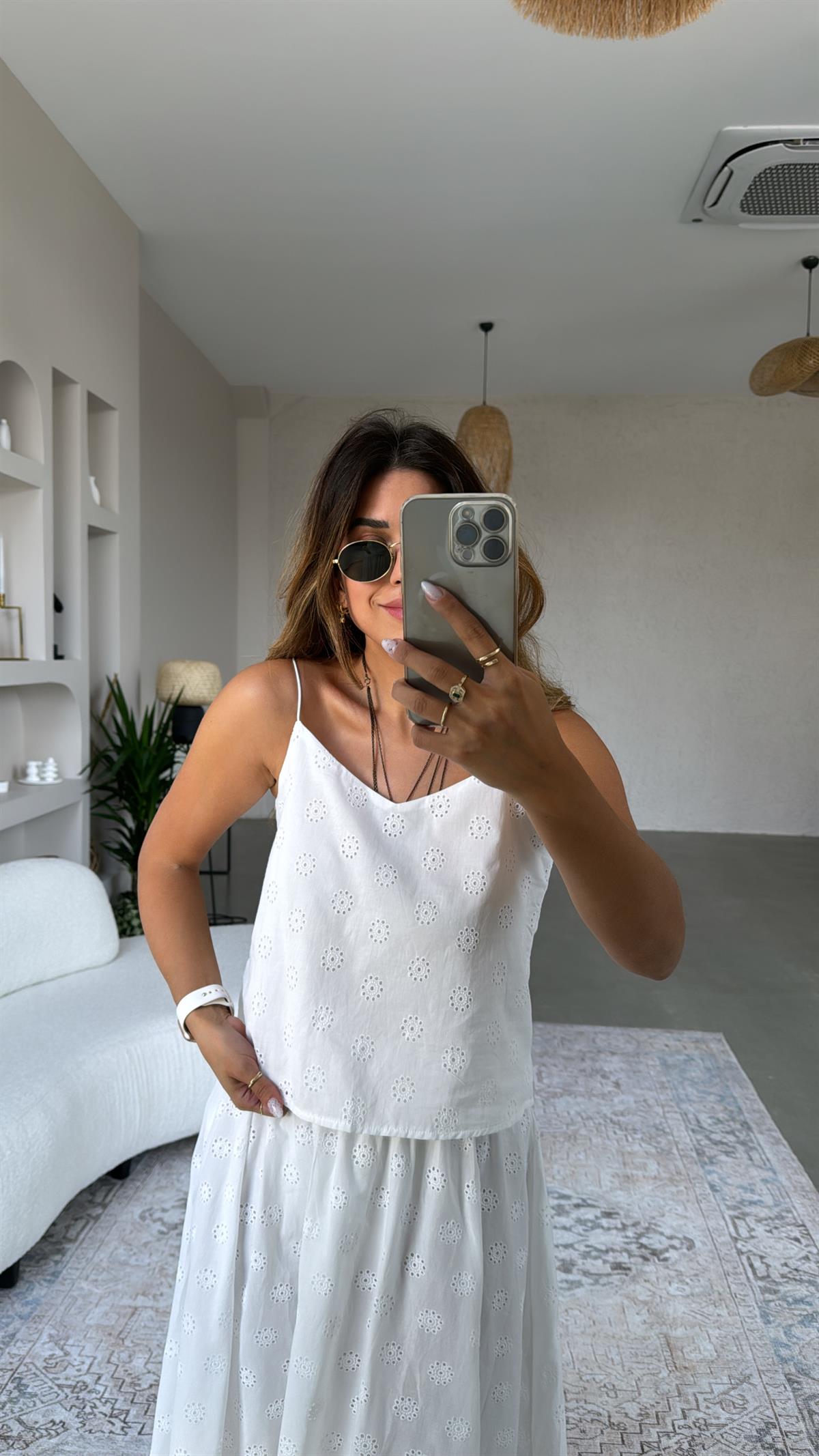 Beyaz Fisto Etek Bluz Takım