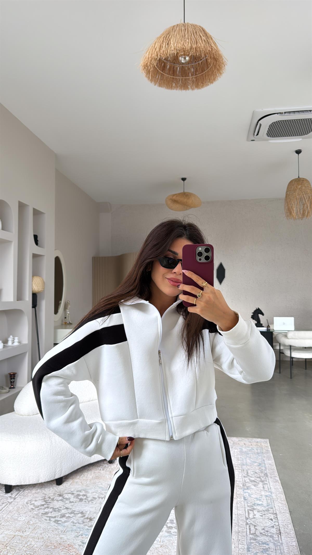 Beyaz Garnili Üç İplik Takım