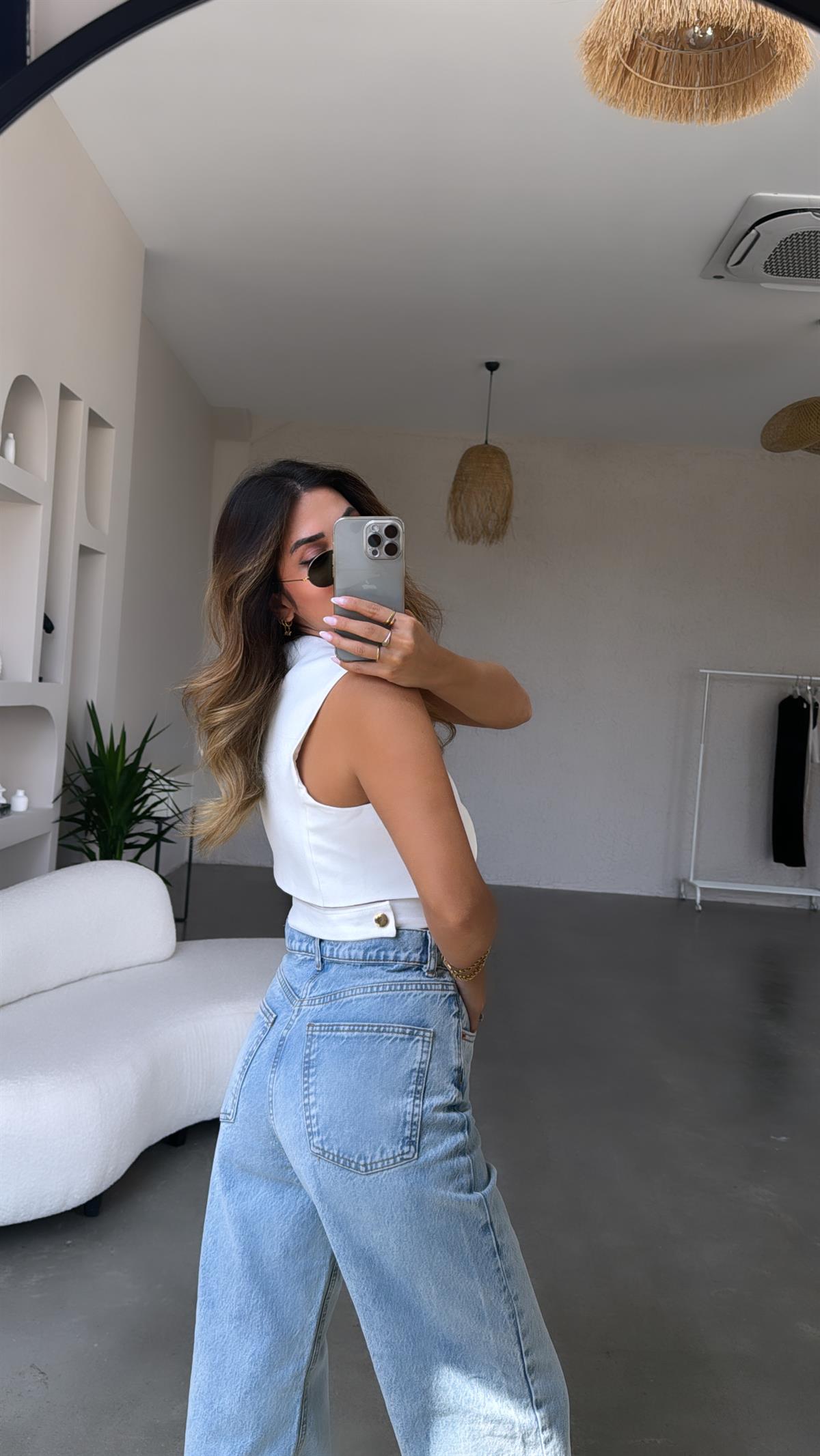 Beyaz Gold Kemerli Yelek