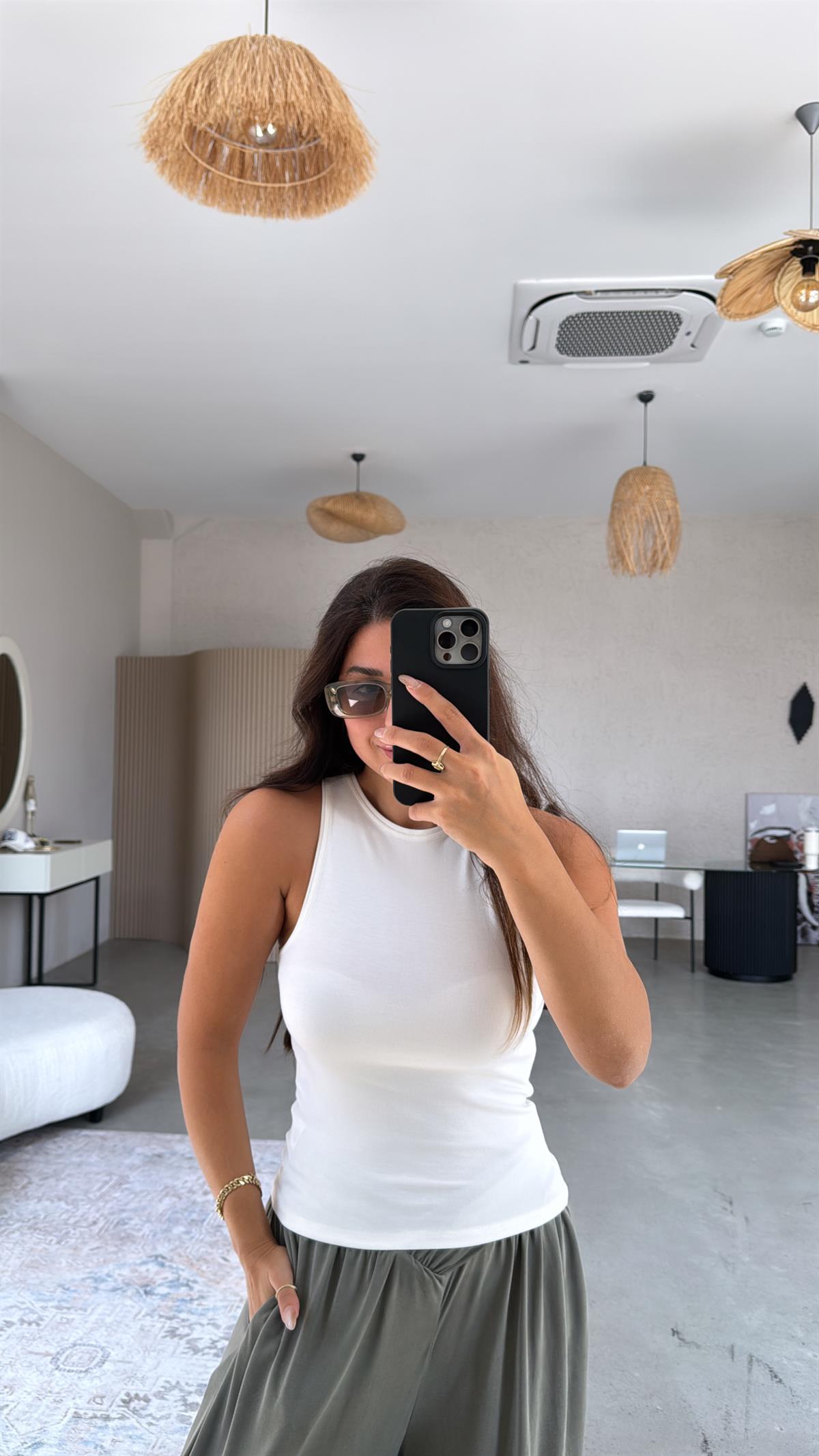 Beyaz Halter Yaka Yumuşak Modal Atlet