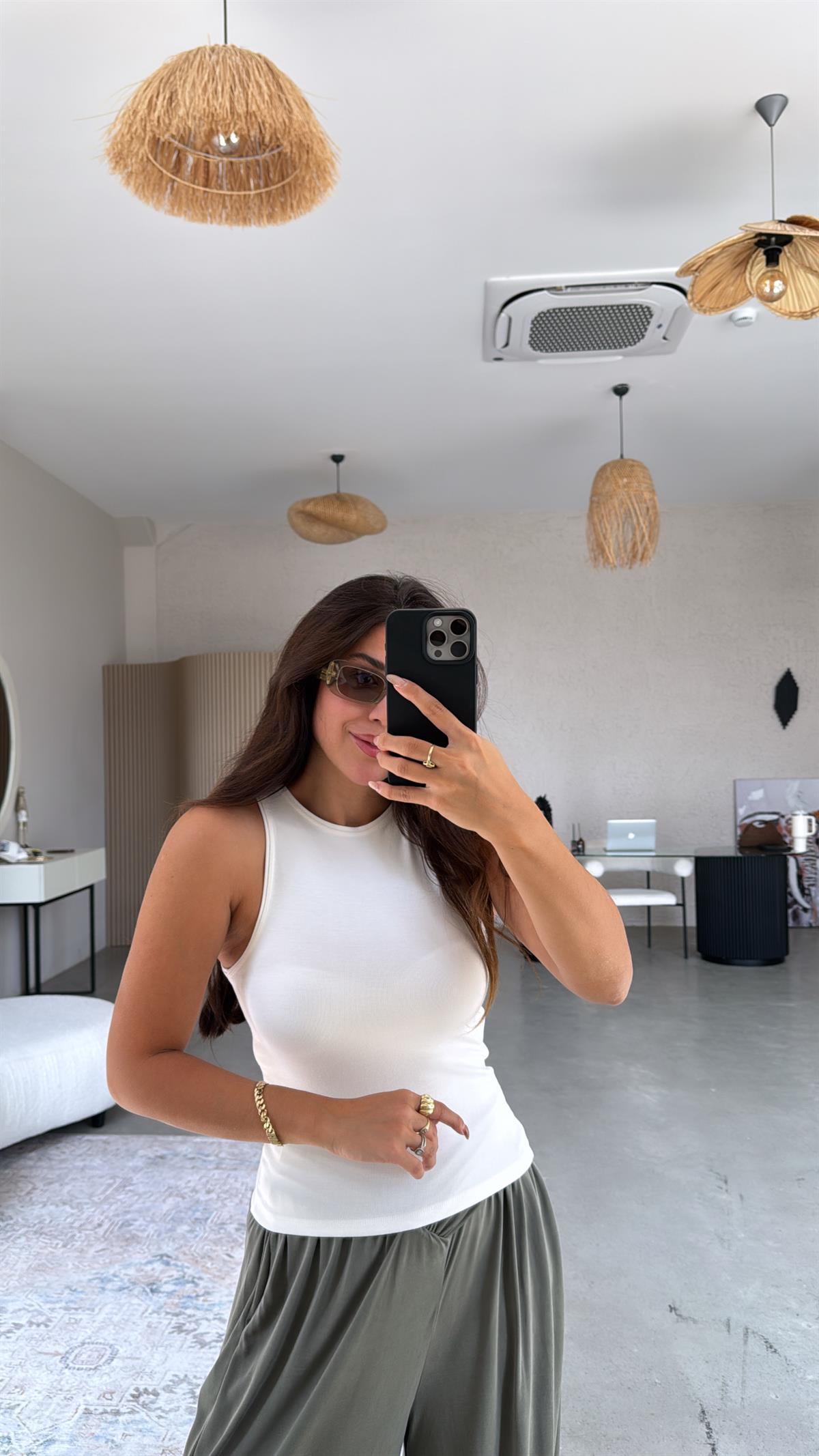 Beyaz Halter Yaka Yumuşak Modal Atlet