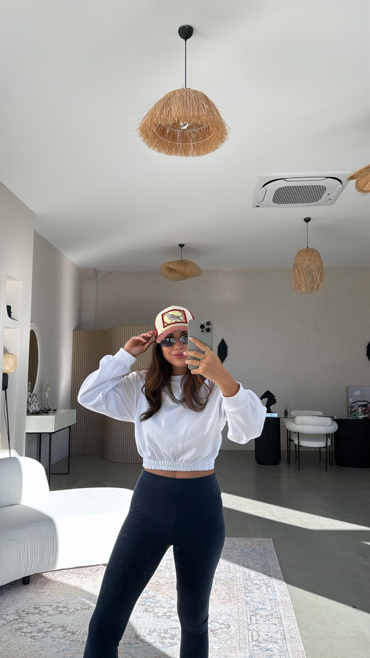 Beyaz İki İplik Crop Sweatshirt