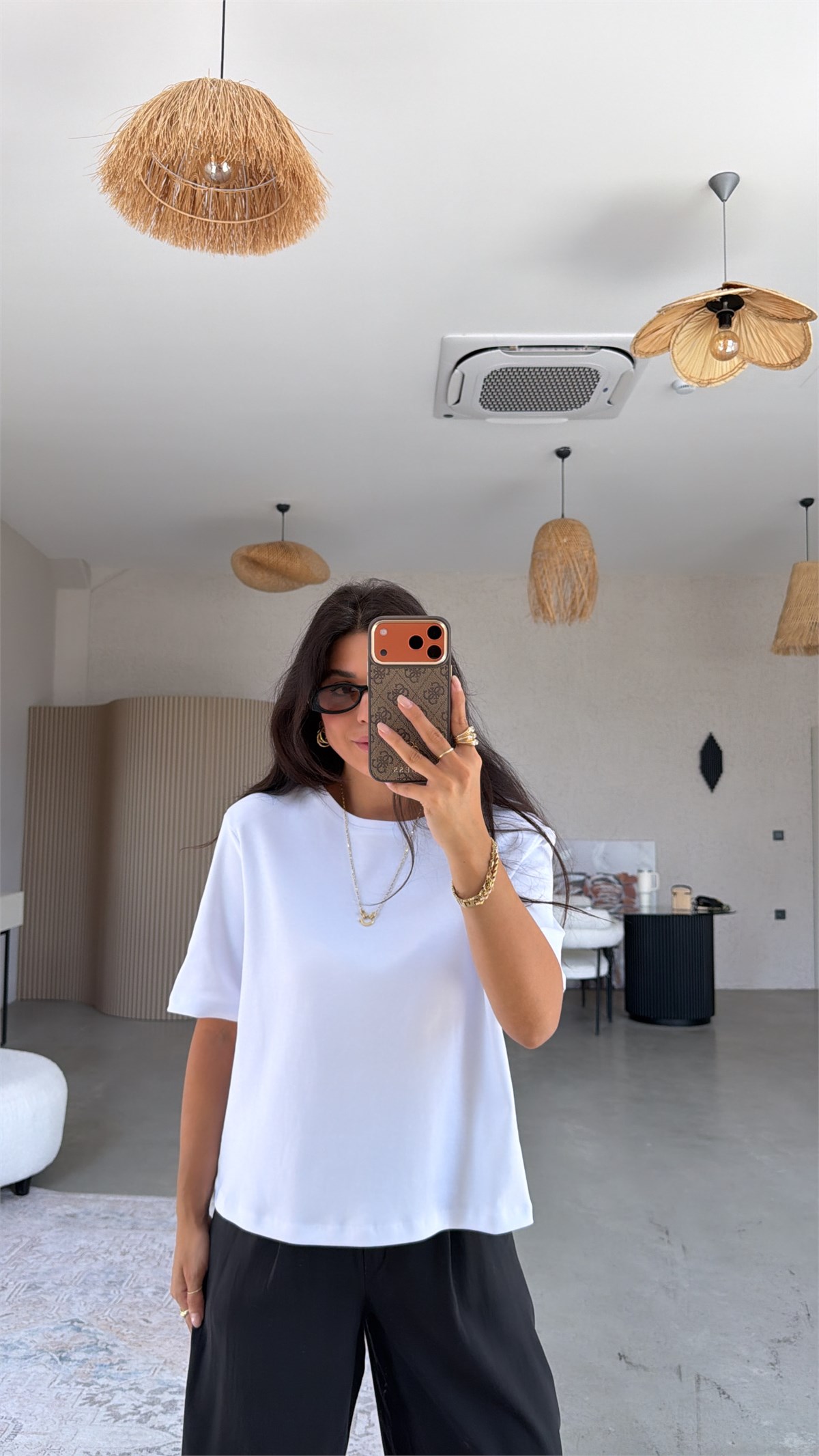 Beyaz İnterlok Kumaş Bisiklet Yaka Vatkalı Tshirt