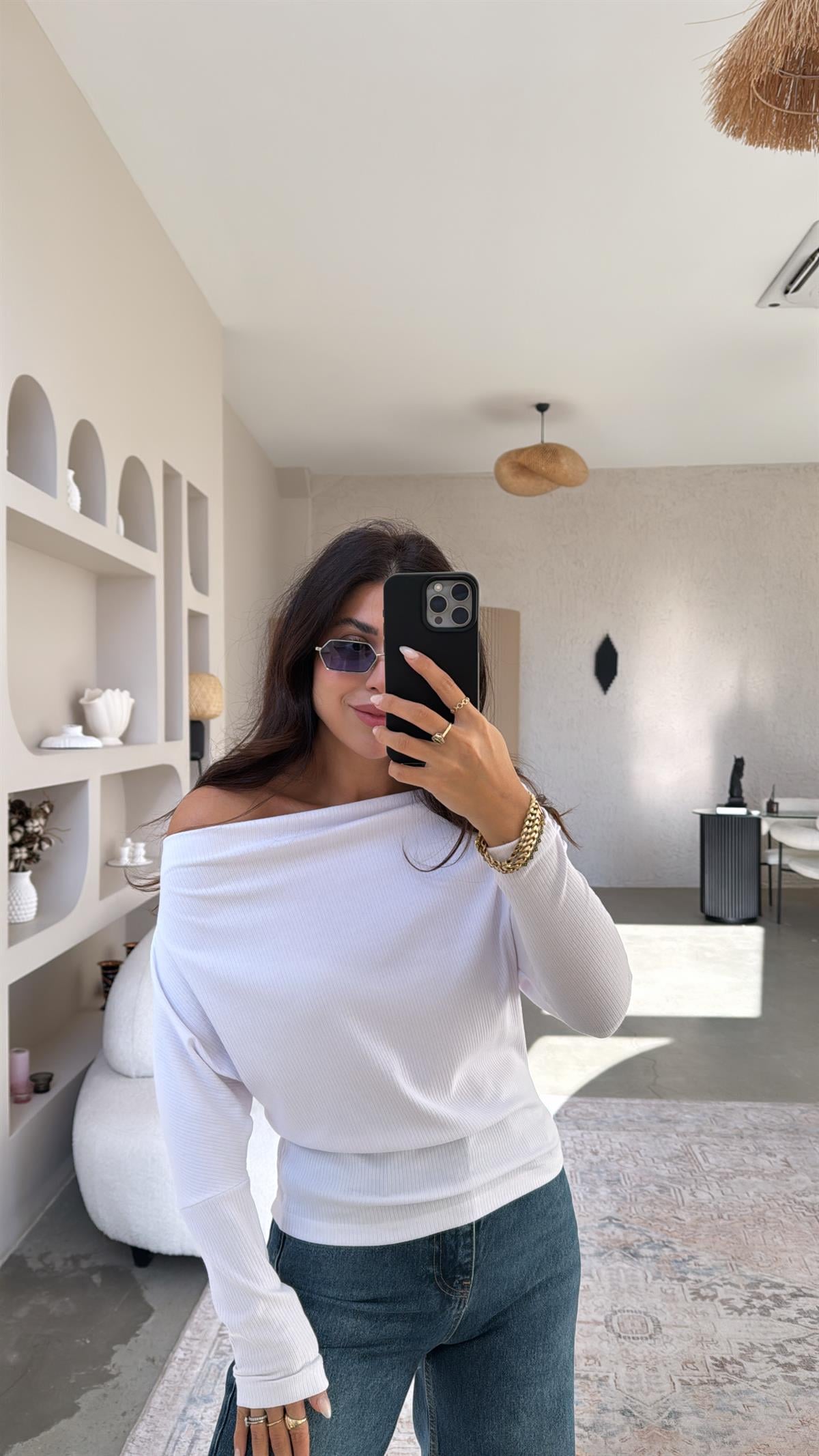 Beyaz Kaşkorse Omuz Detay Bluz