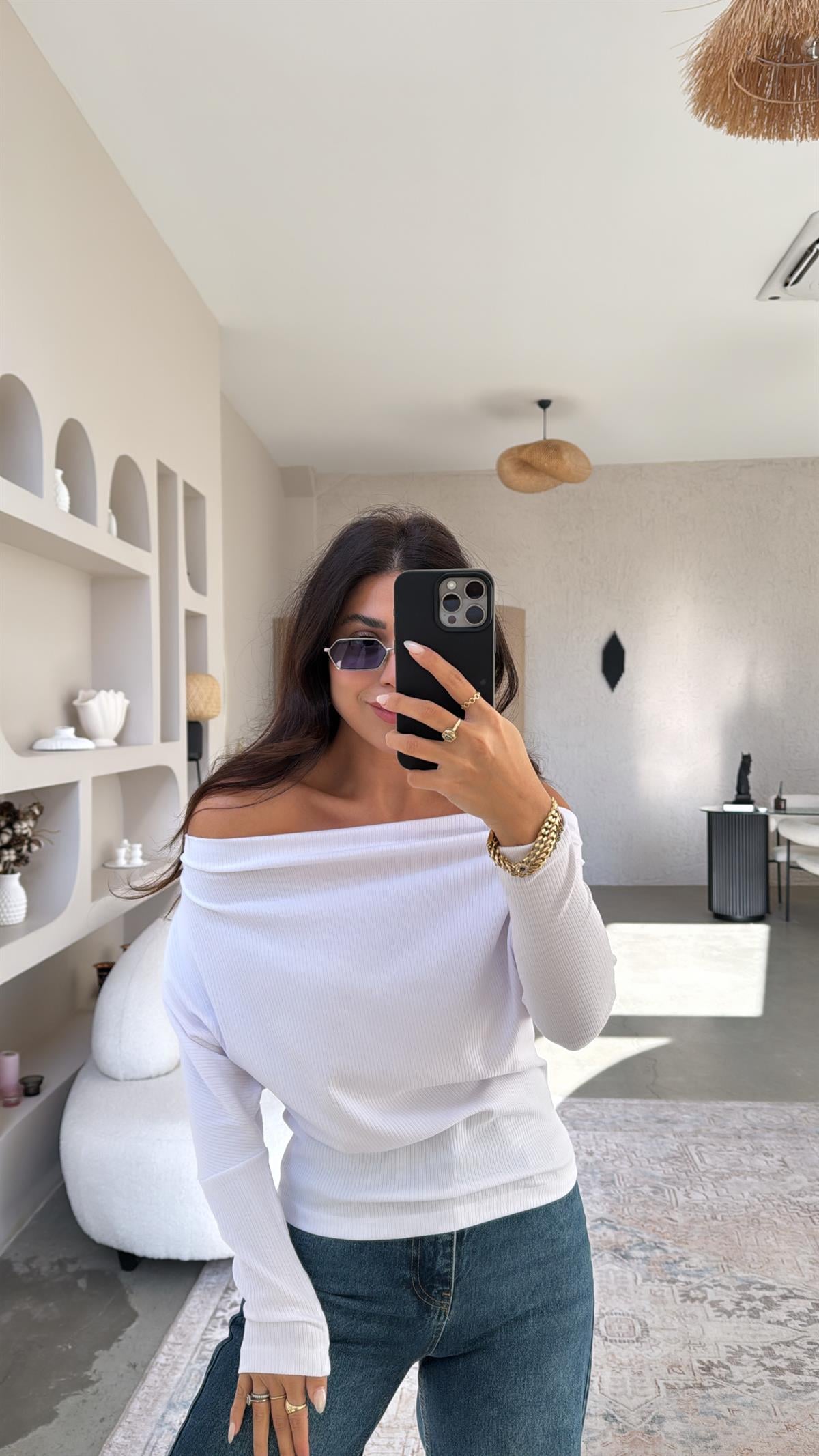 Beyaz Kaşkorse Omuz Detay Bluz