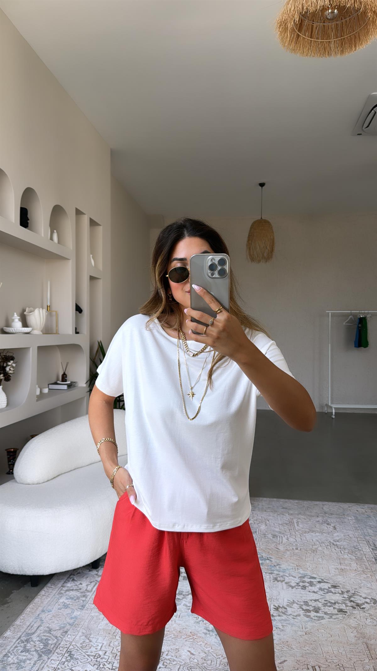 Beyaz Kayık Yaka Pyr Tshirt