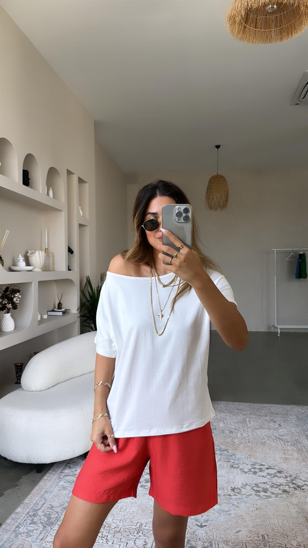 Beyaz Kayık Yaka Pyr Tshirt