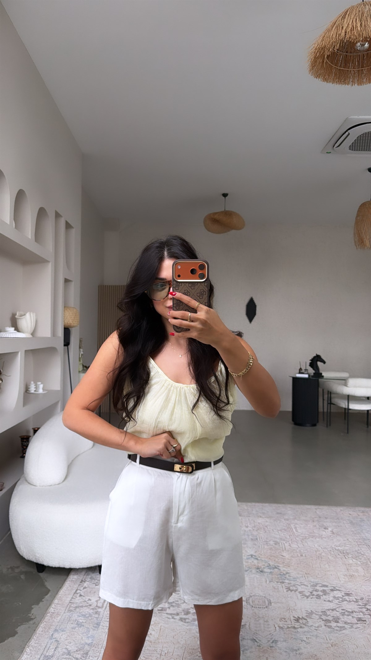 Beyaz Keten Premium Kemerli Şort