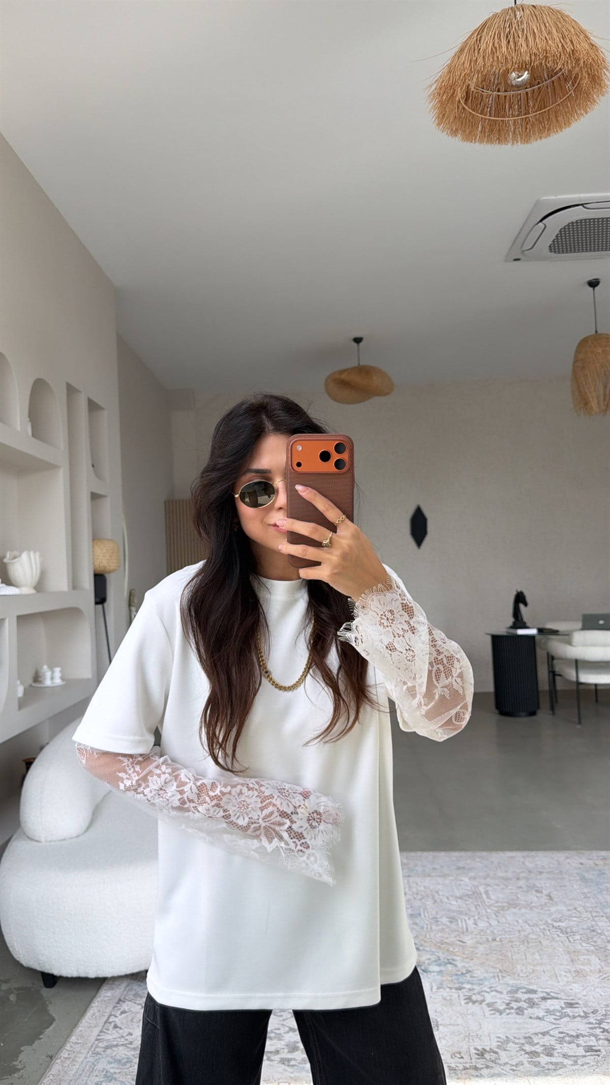 Beyaz Kolları Dantelli Modal Tshirt