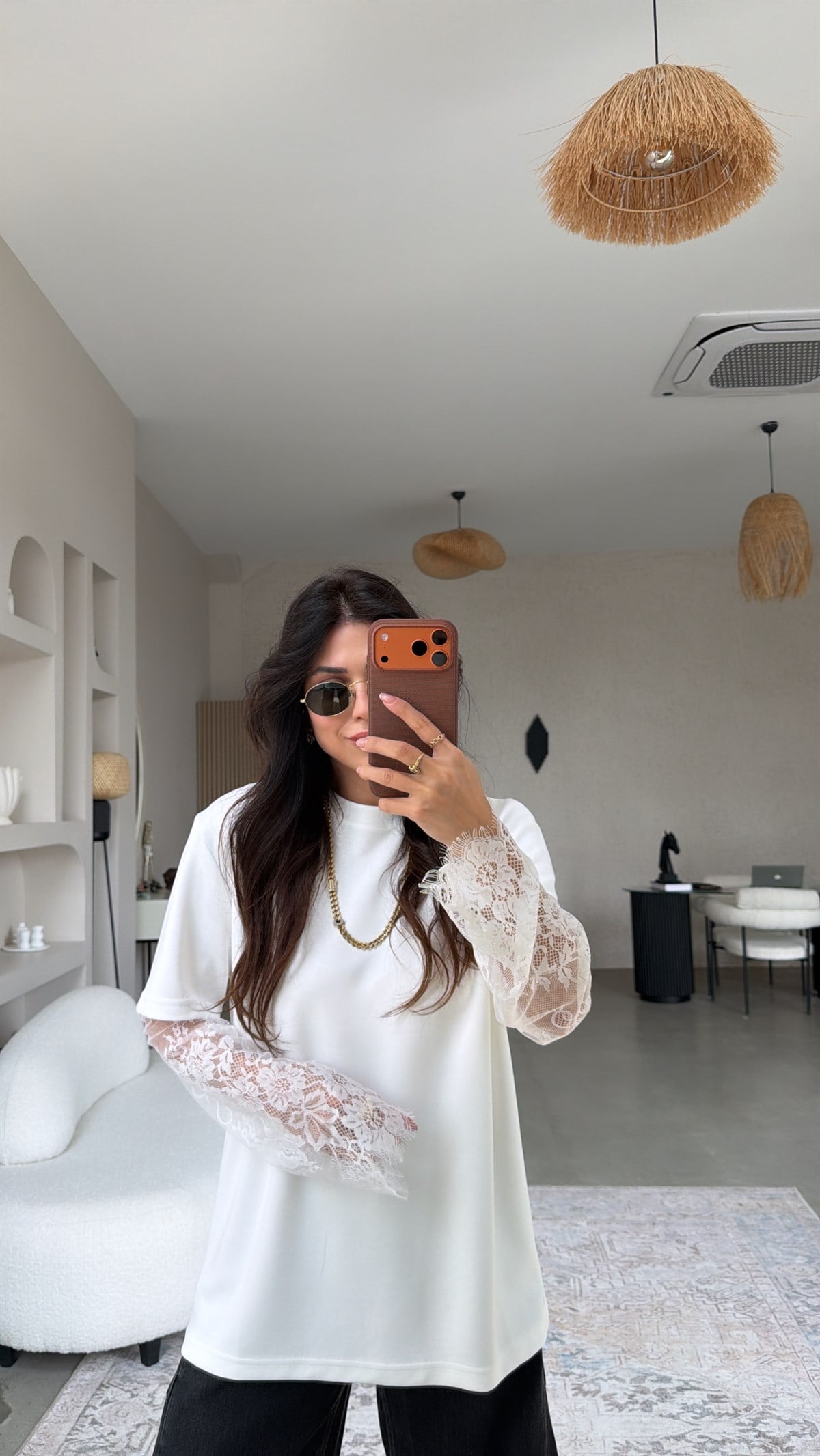 Beyaz Kolları Dantelli Modal Tshirt