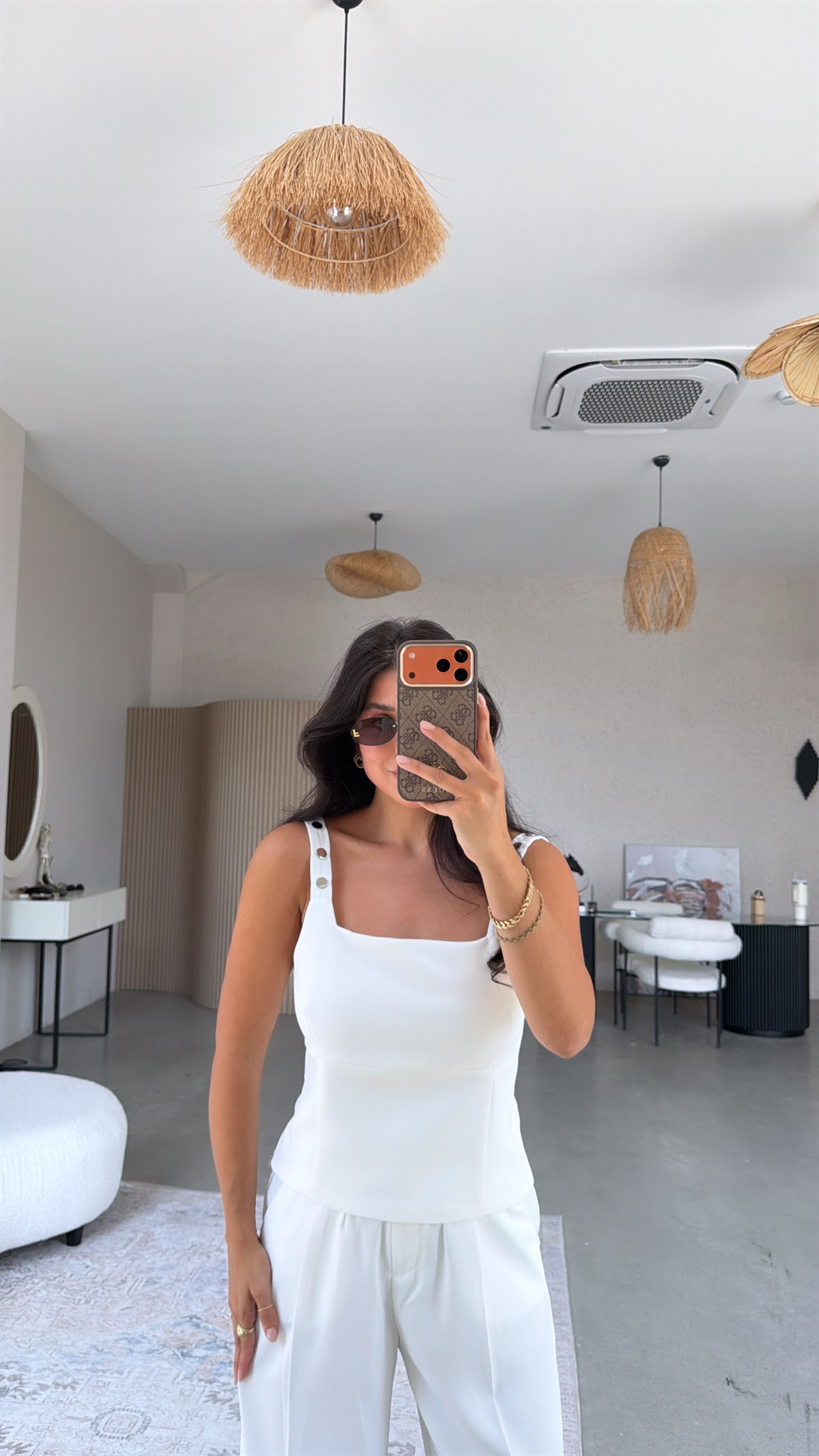 Beyaz Krep Kumaş Çıtçıt Askılı Premium Bluz