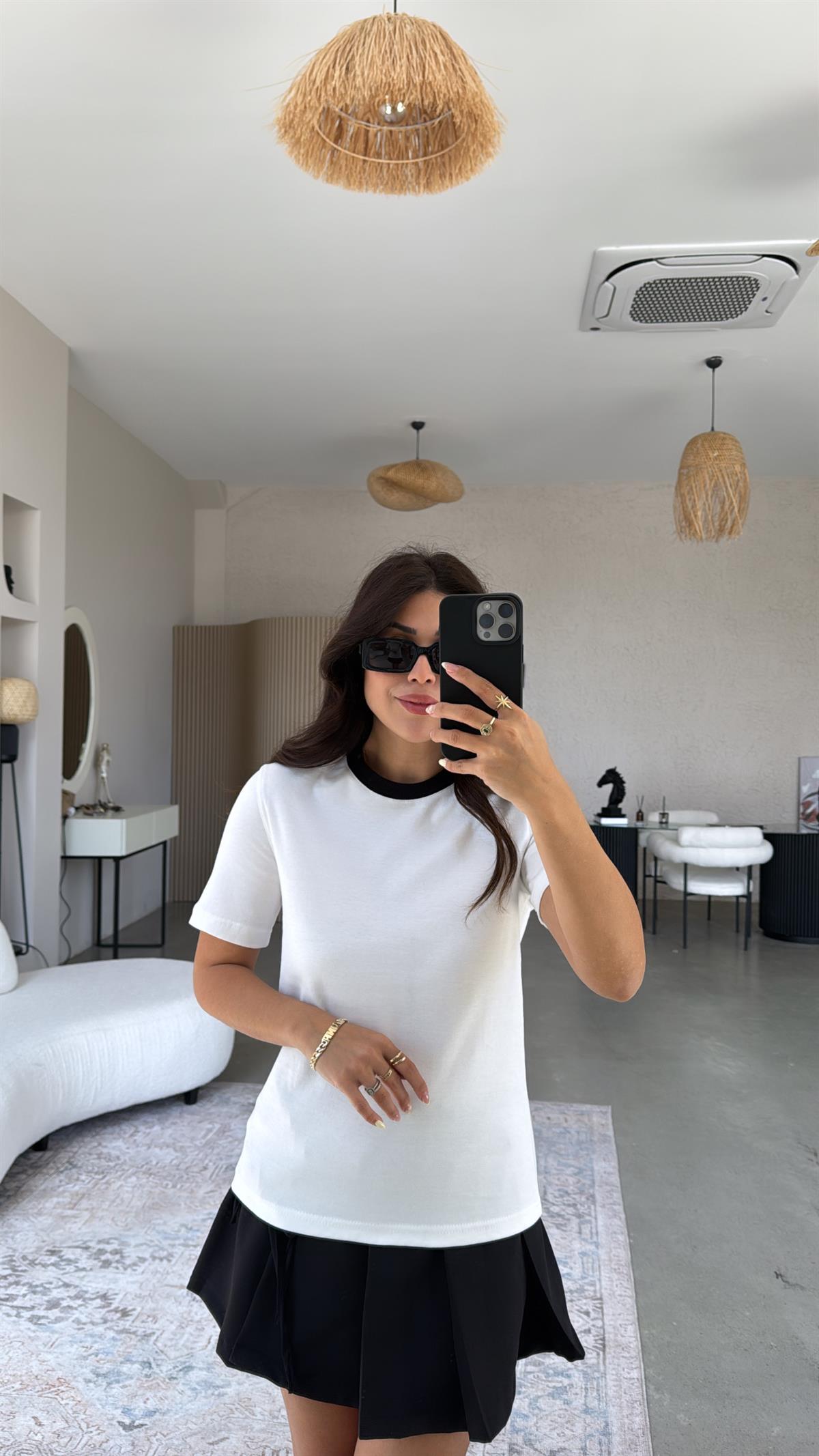 Beyaz Massi Bisiklet Yaka Tshirt