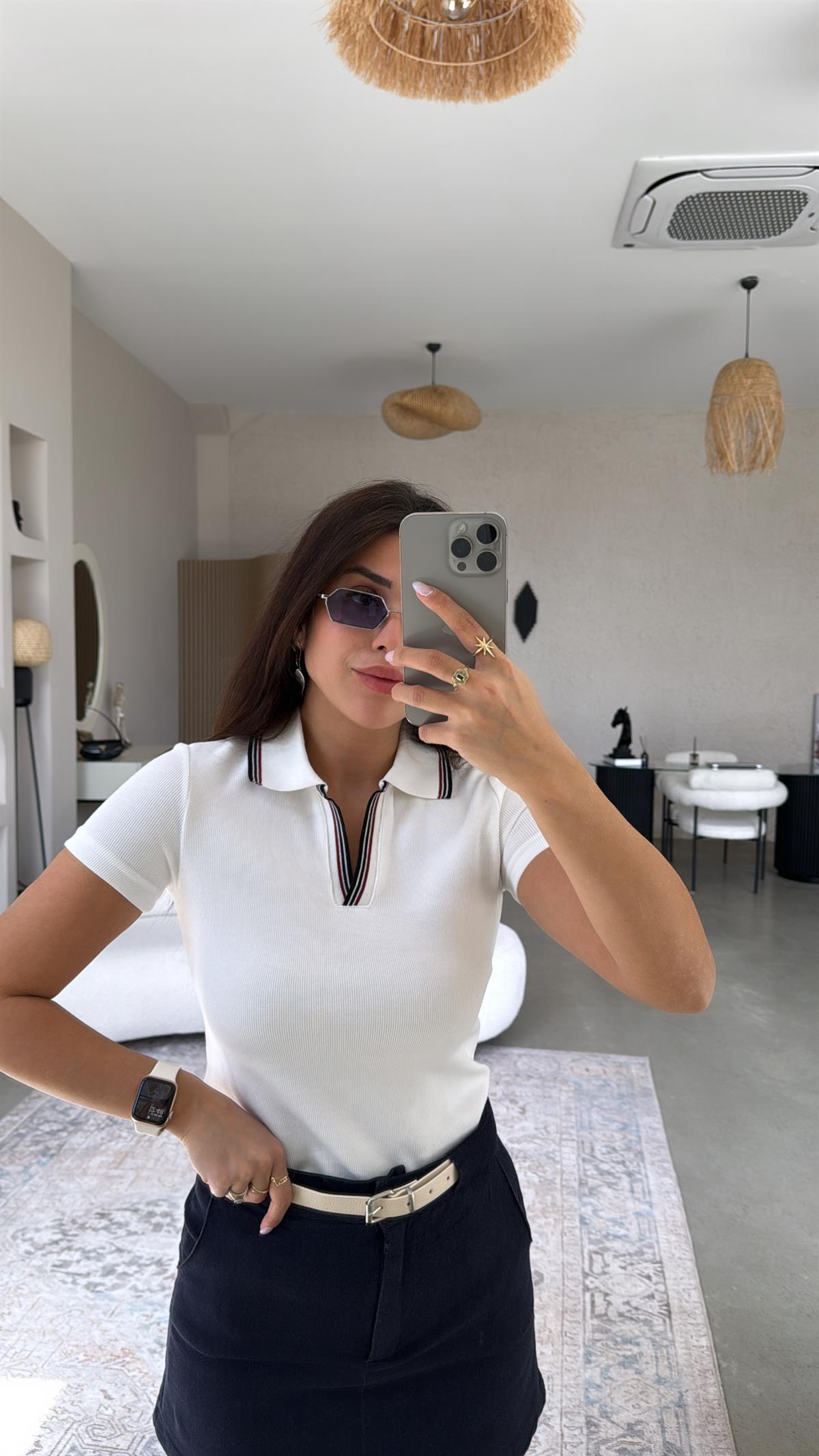 Beyaz Massi Polo Yaka Bluz