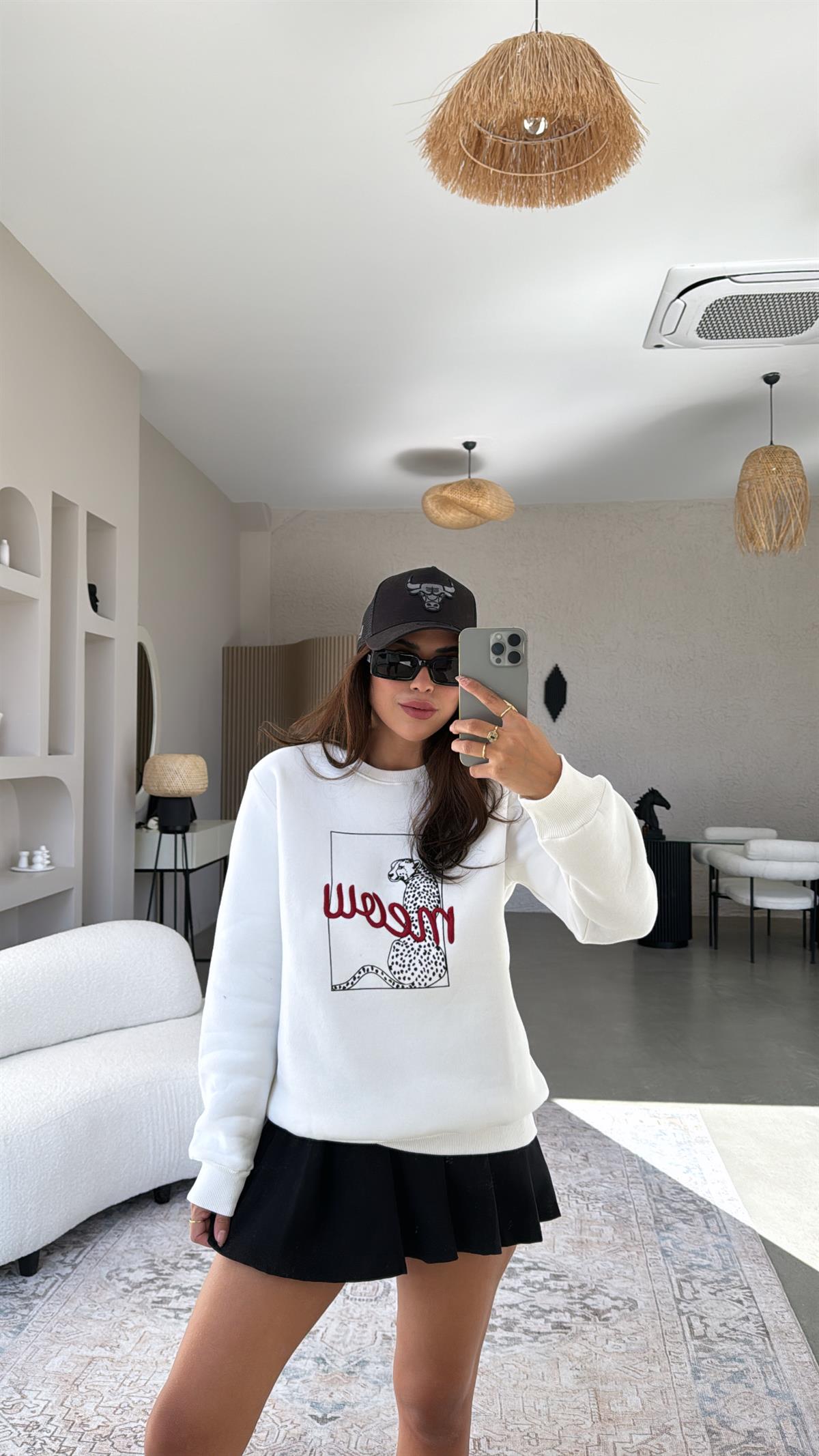 Beyaz Meow Baskılı Sweatshirt