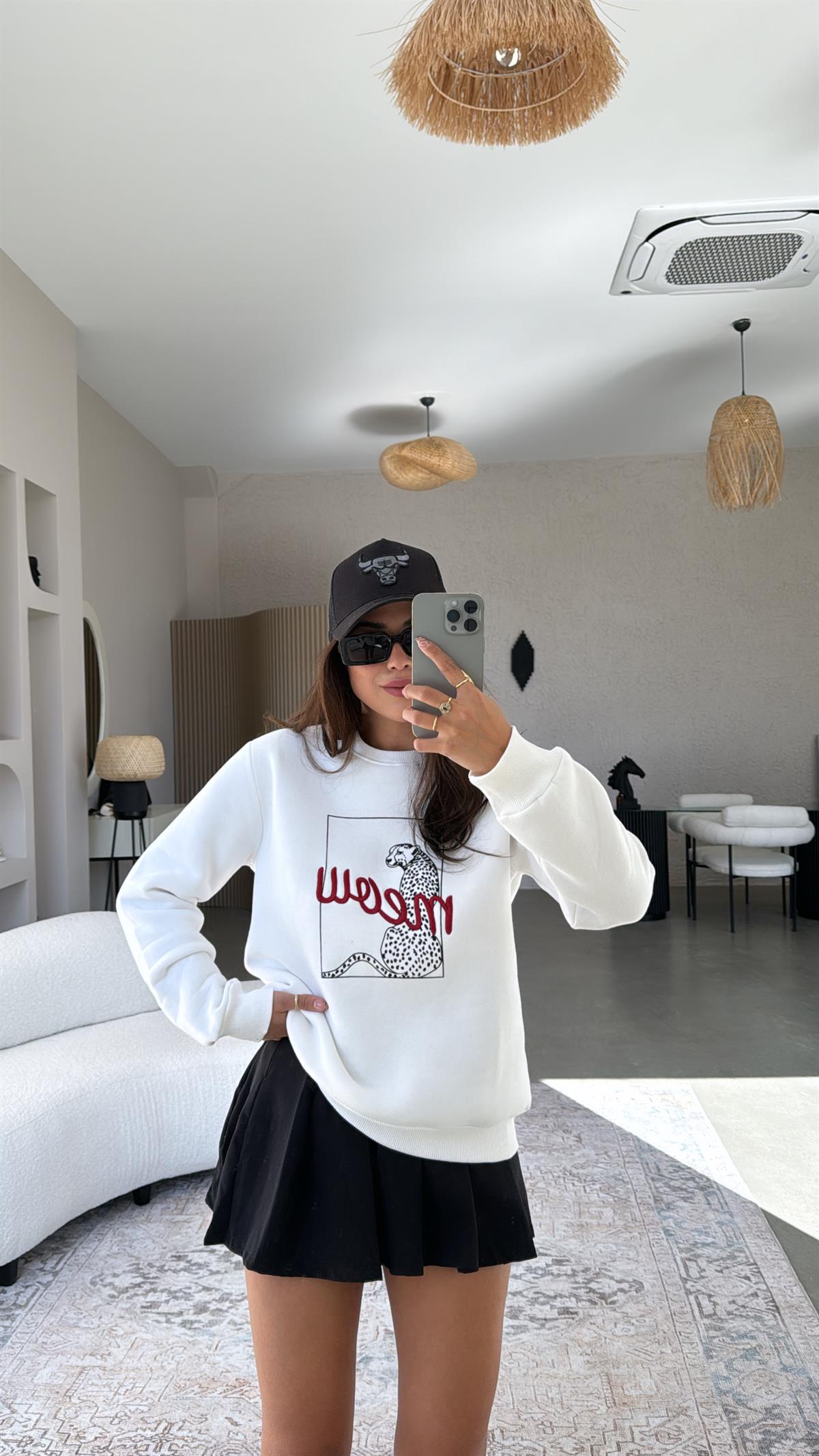 Beyaz Meow Baskılı Sweatshirt