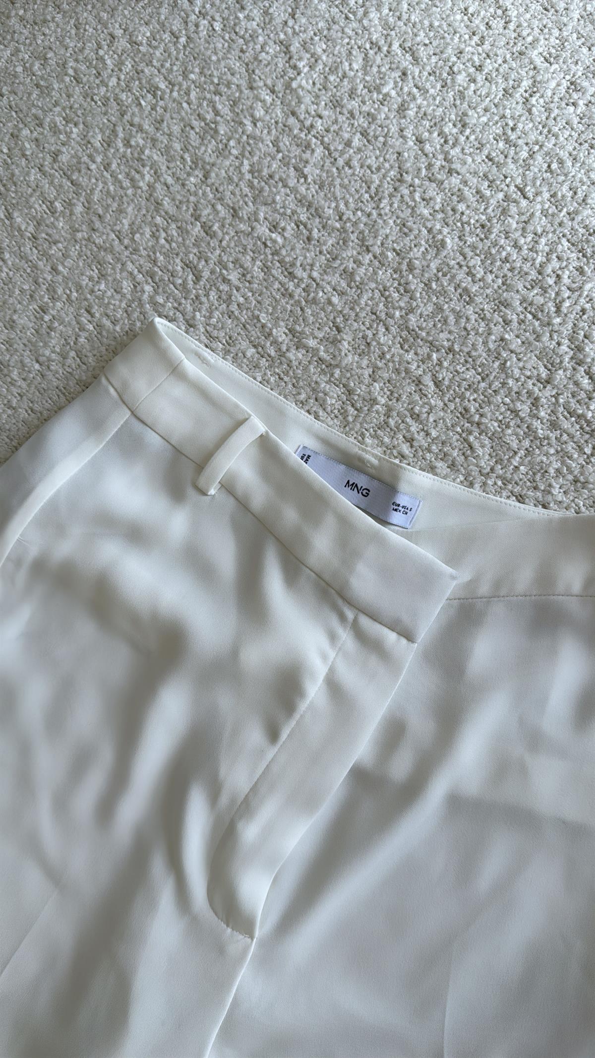 Beyaz MNG Orjinal Kumaş Pantolon
