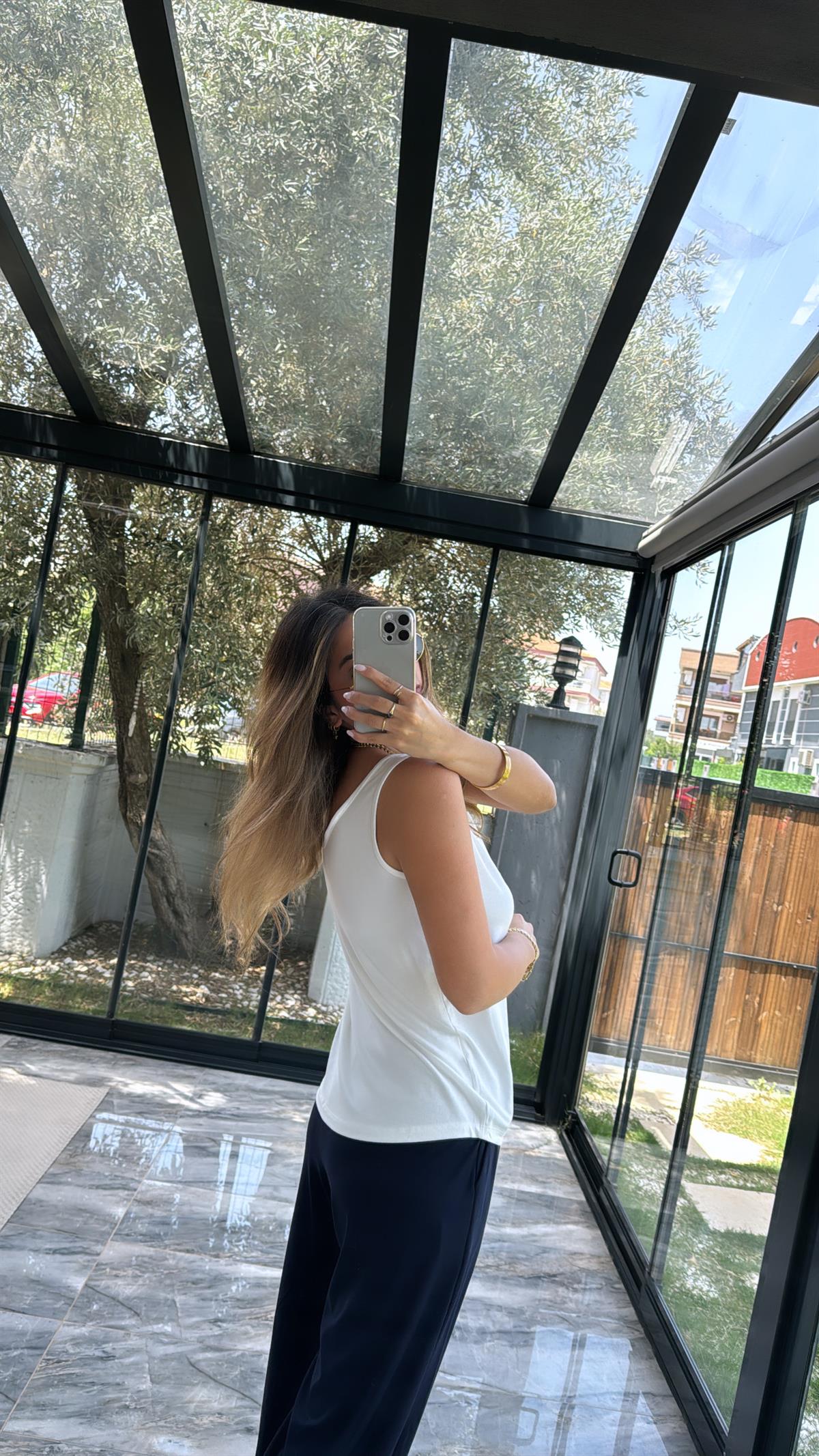 Beyaz Ön Arka V Yaka Atlet