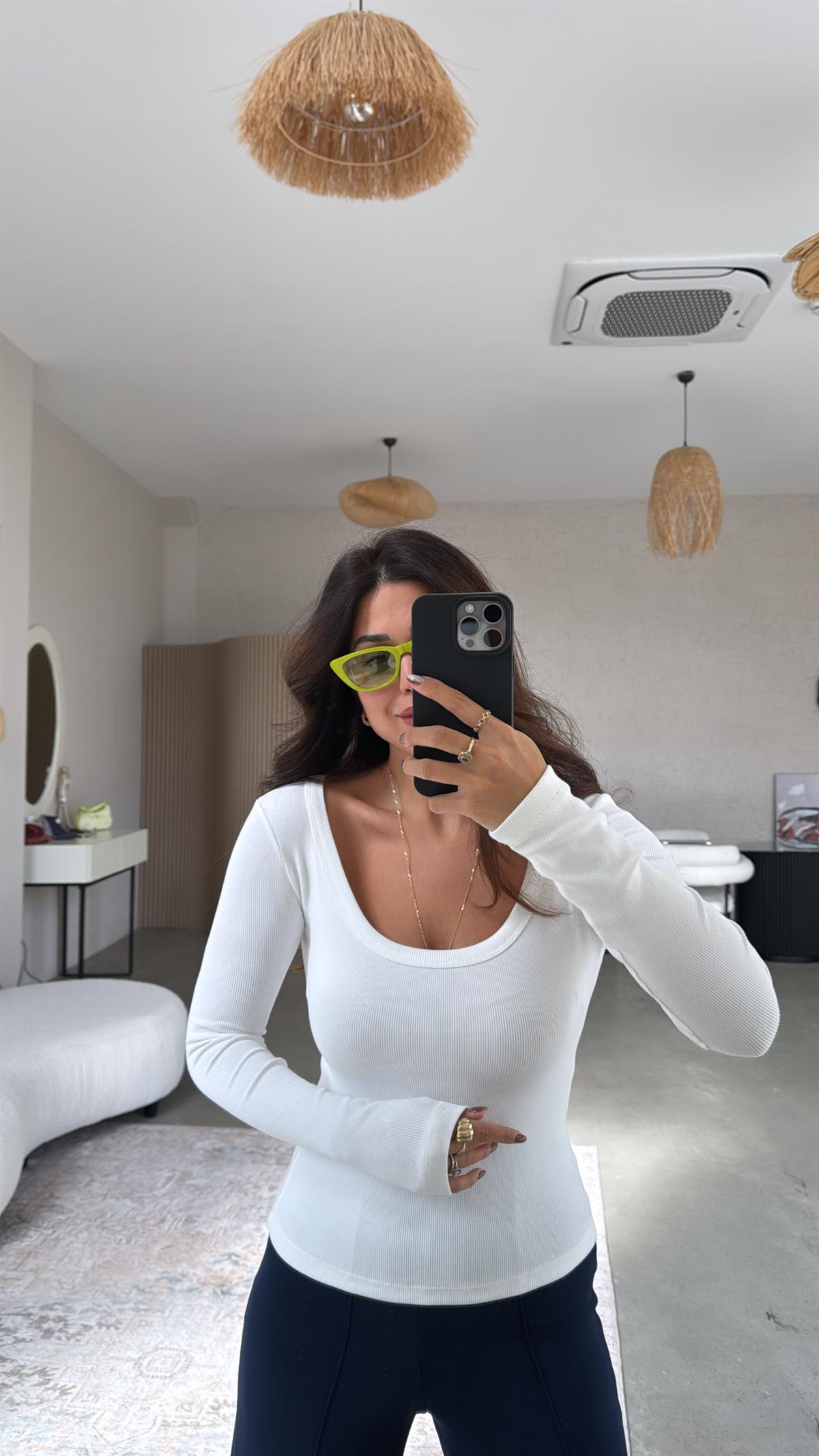 Beyaz Oval Yaka Uzun Kollu Ribana Basic