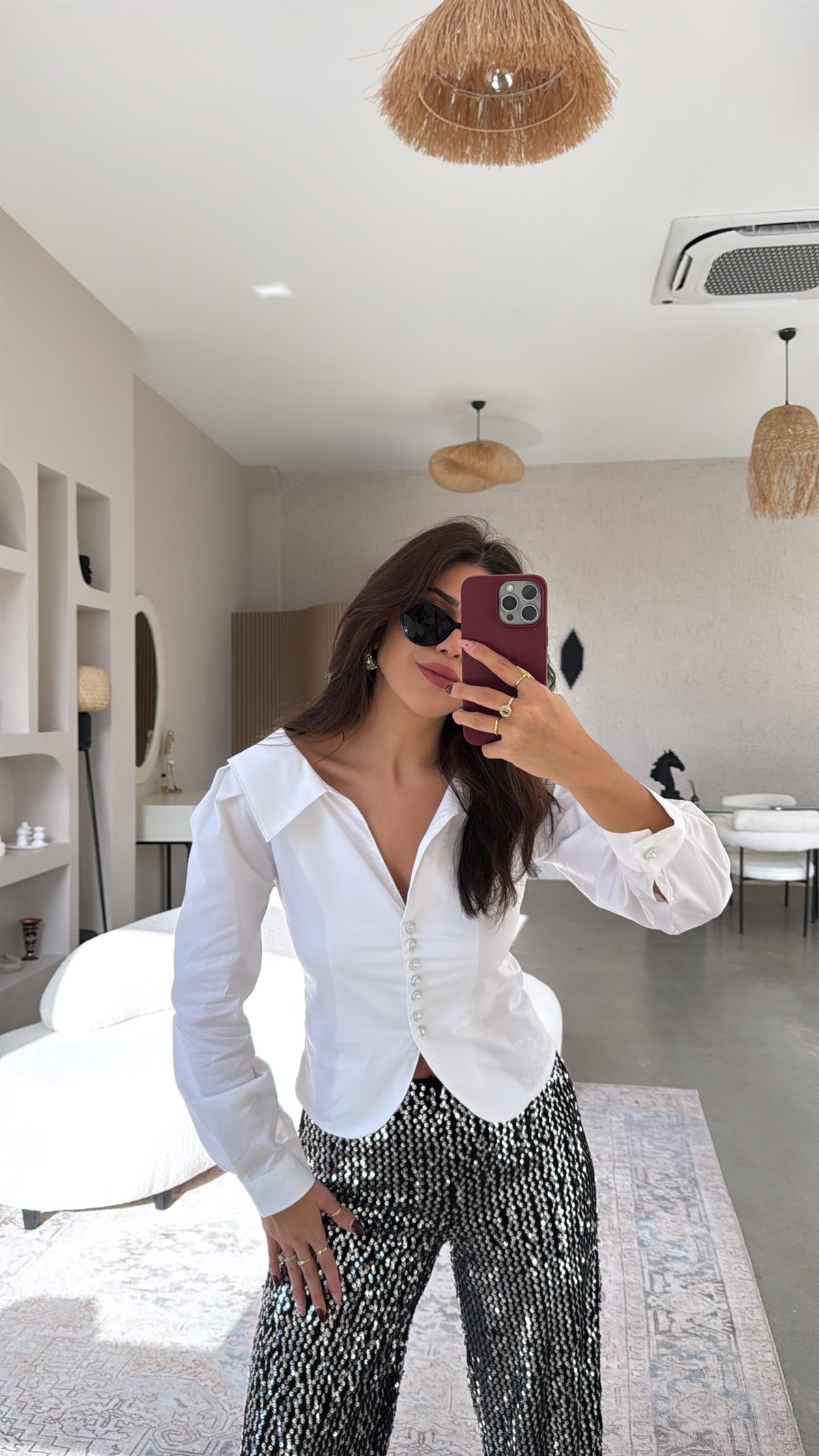 Beyaz Taş Düğmeli Poplin Gömlek