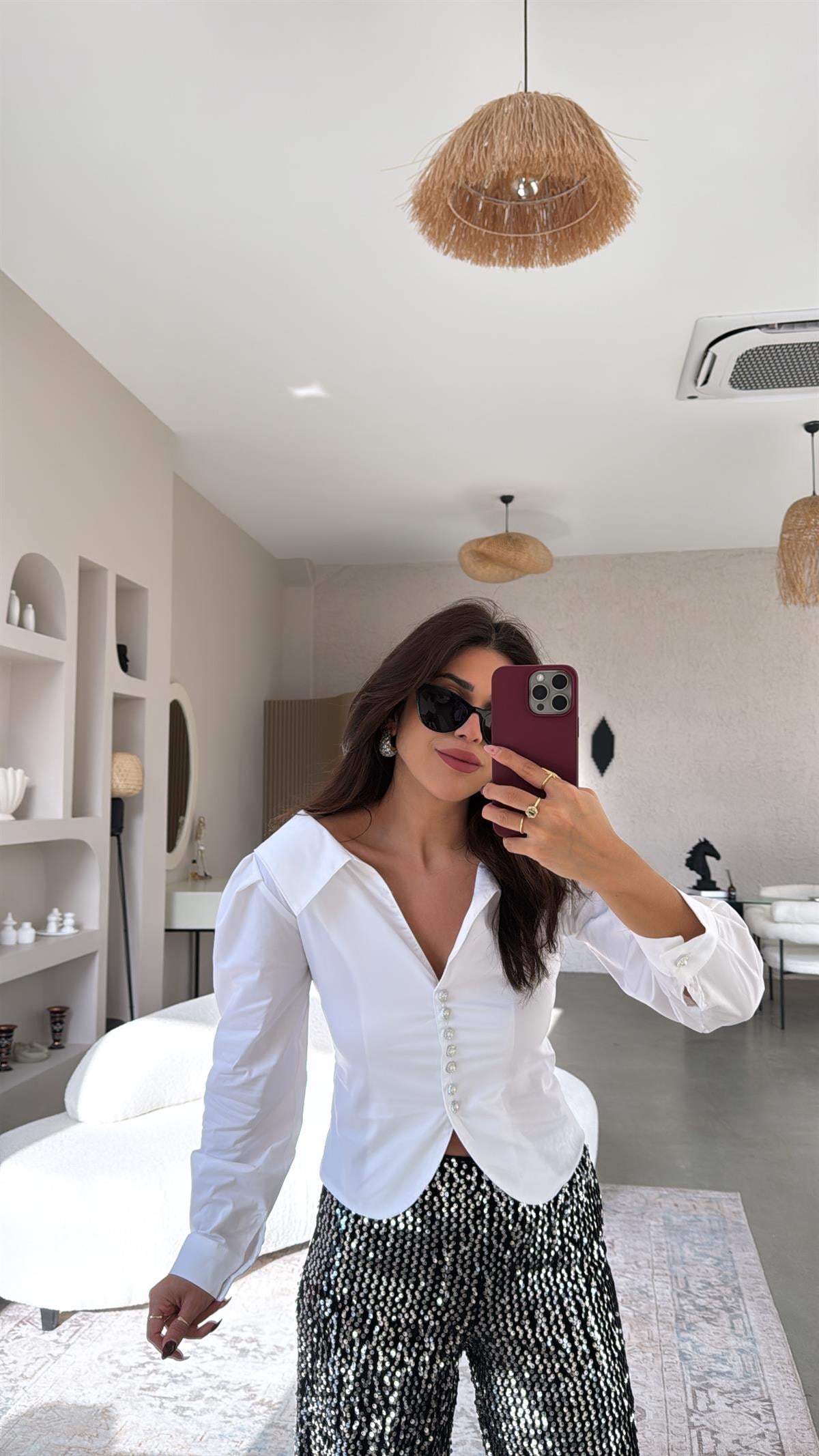 Beyaz Taş Düğmeli Poplin Gömlek