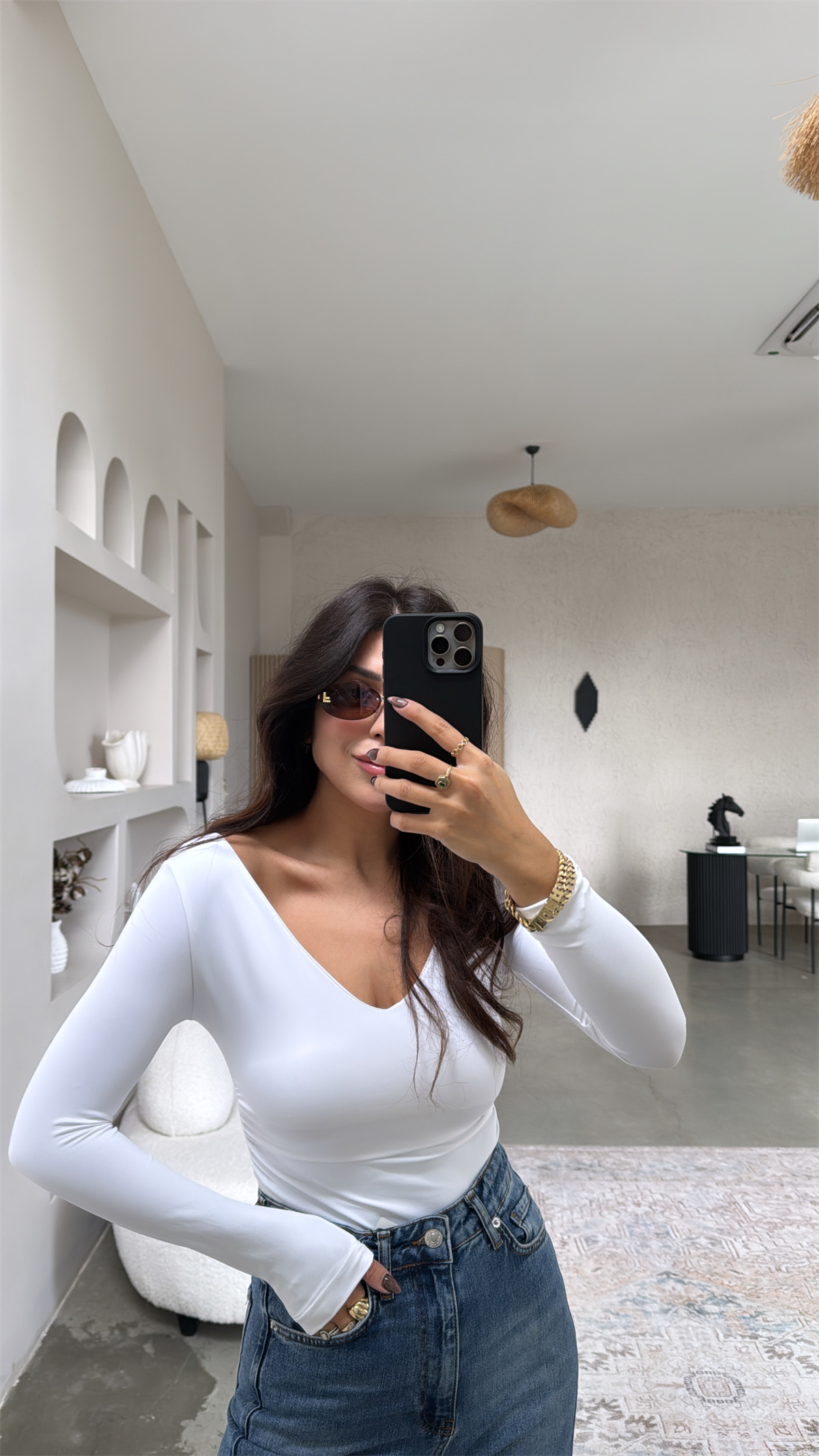 Beyaz V Yaka Polyamid Bodysuit