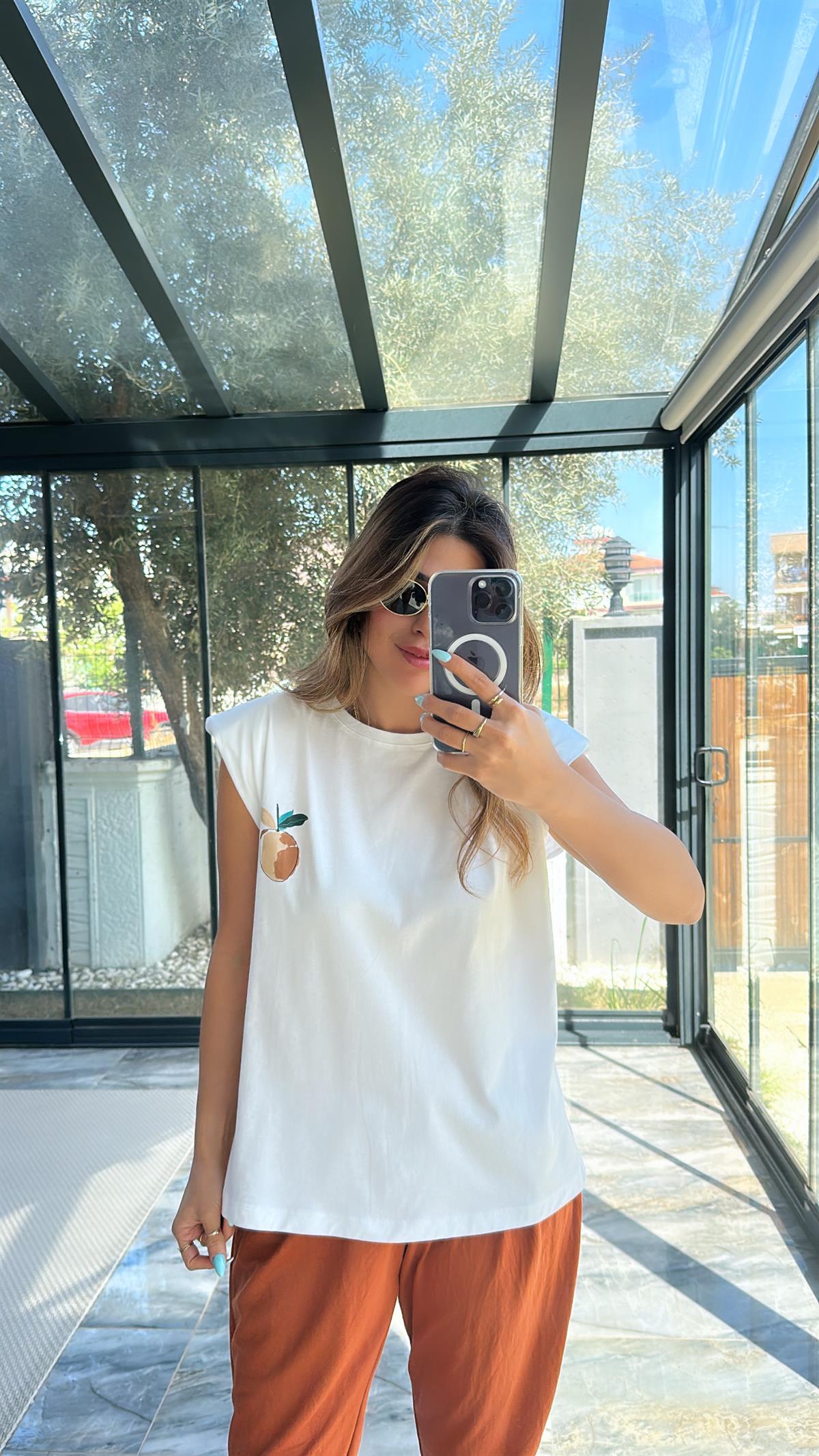 Beyaz Vatkalı Şeftali Tshirt