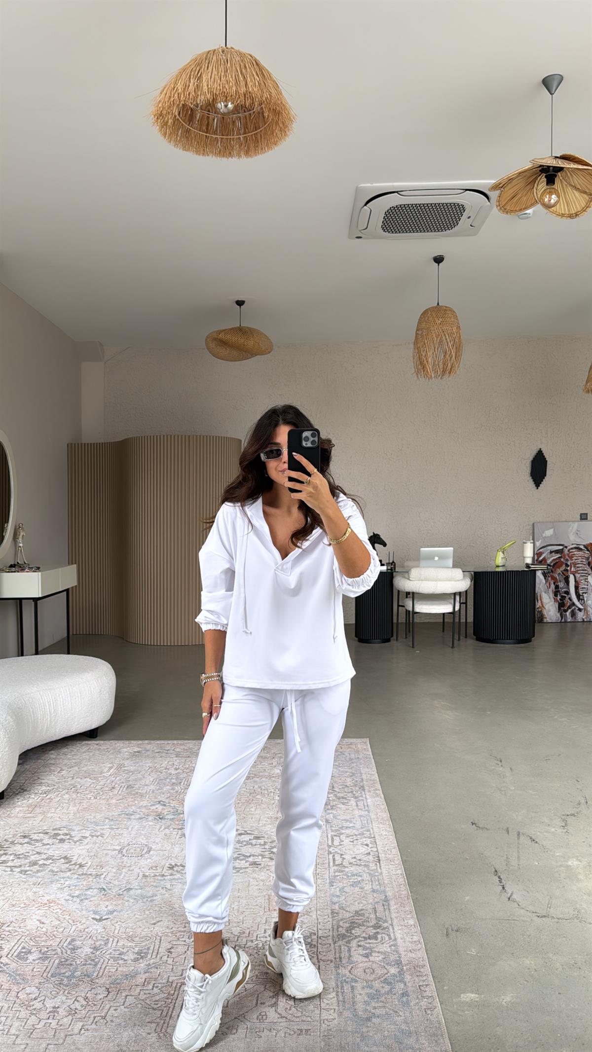 Beyaz Yarım Fermuarlı Scuba Takım