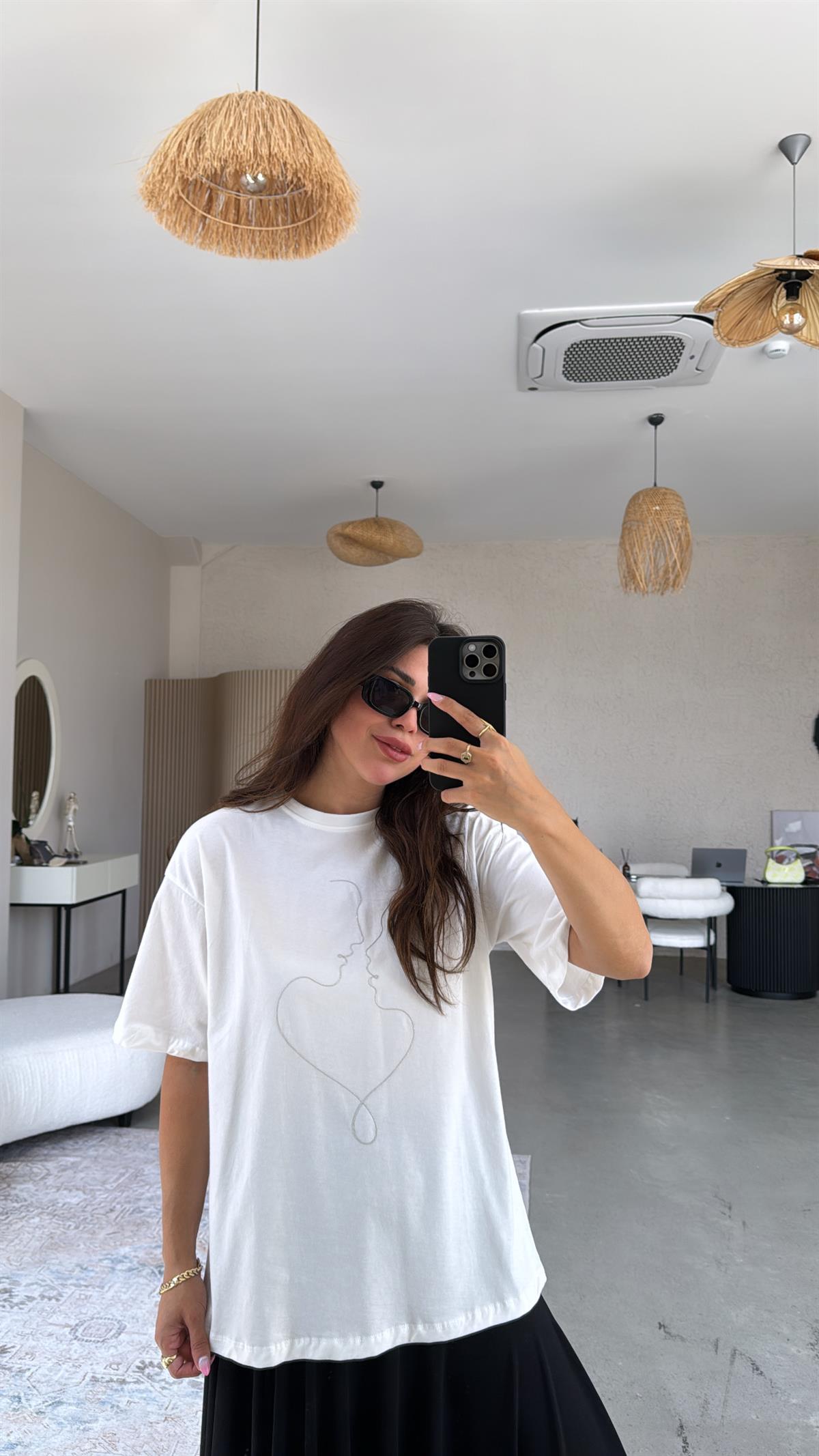 Beyaz Zincir Silüet Tshirt