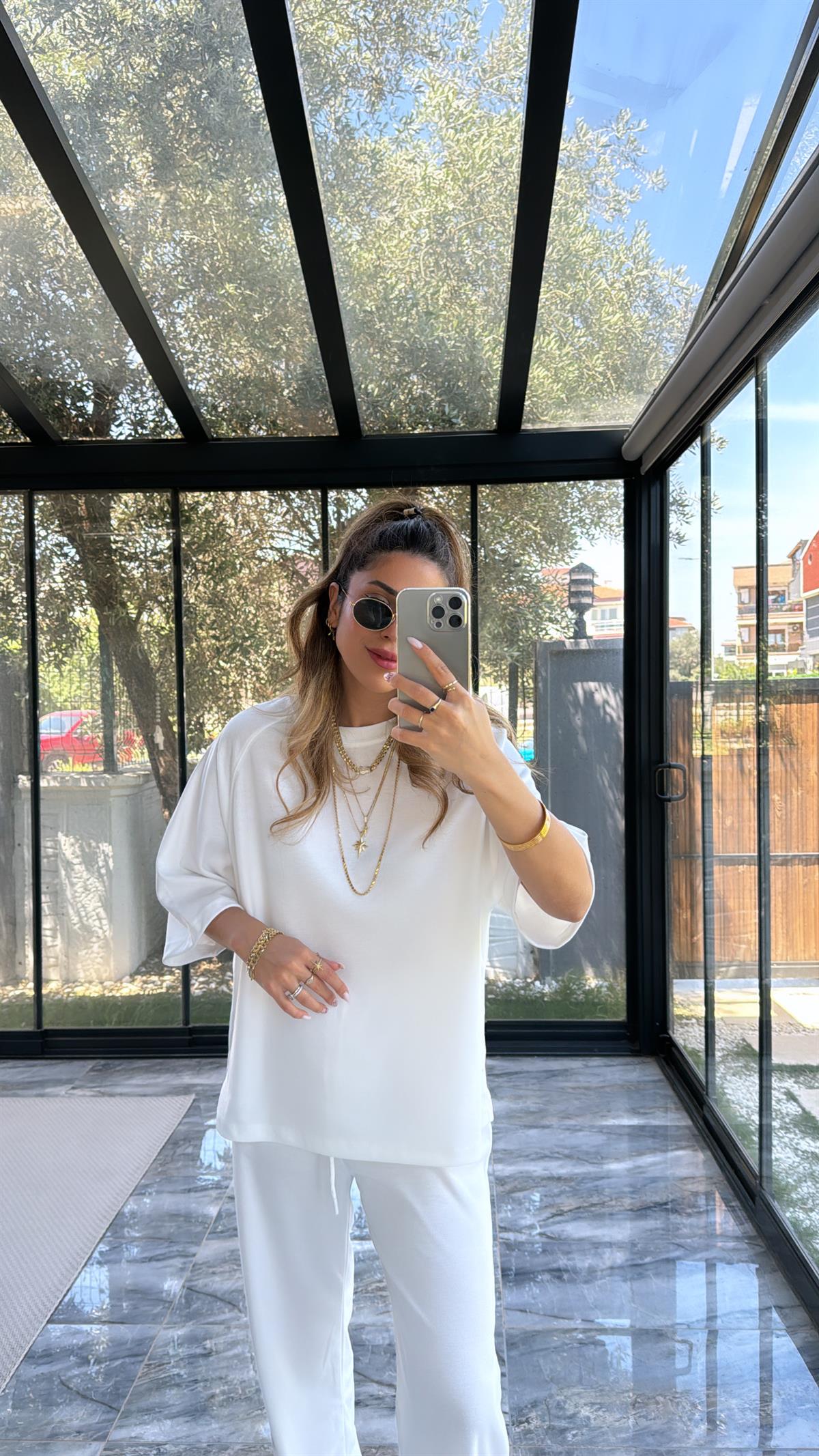 Beyaz ZR Bol Paça Basic Takım