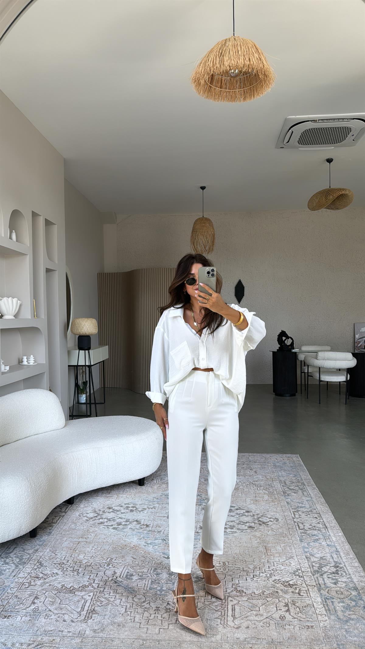 Beyaz ZR Flotlu Kumaş Pantolon