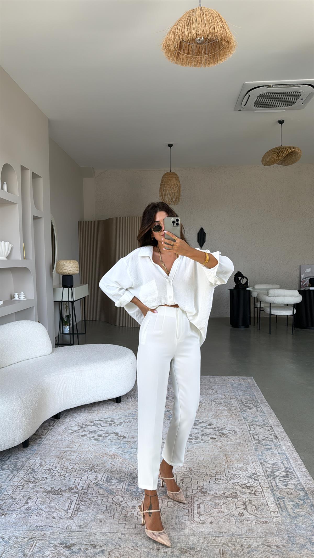 Beyaz ZR Flotlu Kumaş Pantolon