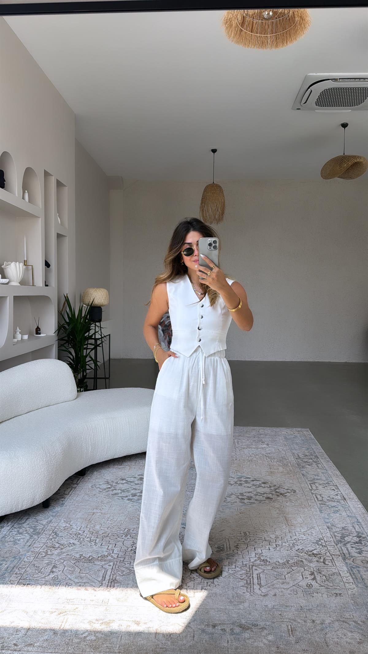 Beyaz ZR Yelekli Keten Takım