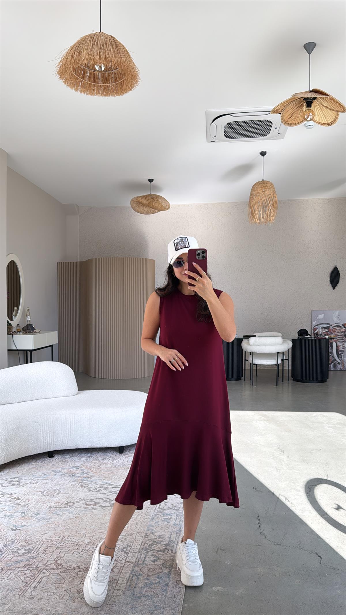 Bordo Altı Volanlı Elbise