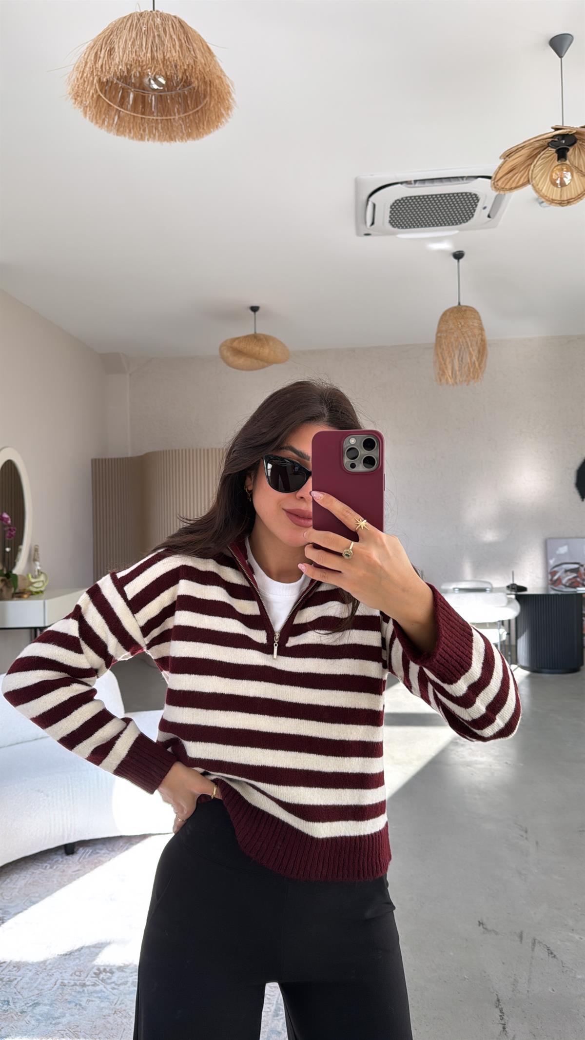 Bordo Çizgili Fermuarlı Yakalı Kazak