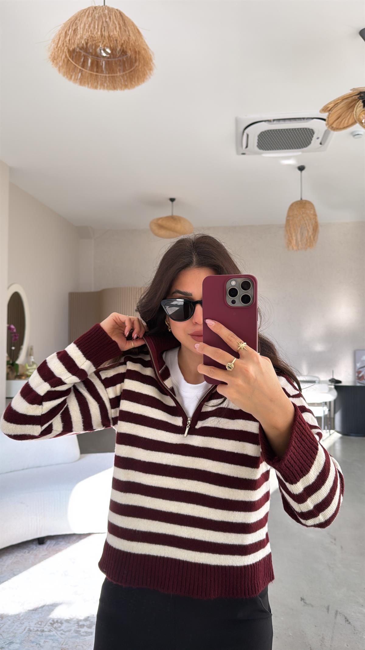 Bordo Çizgili Fermuarlı Yakalı Kazak