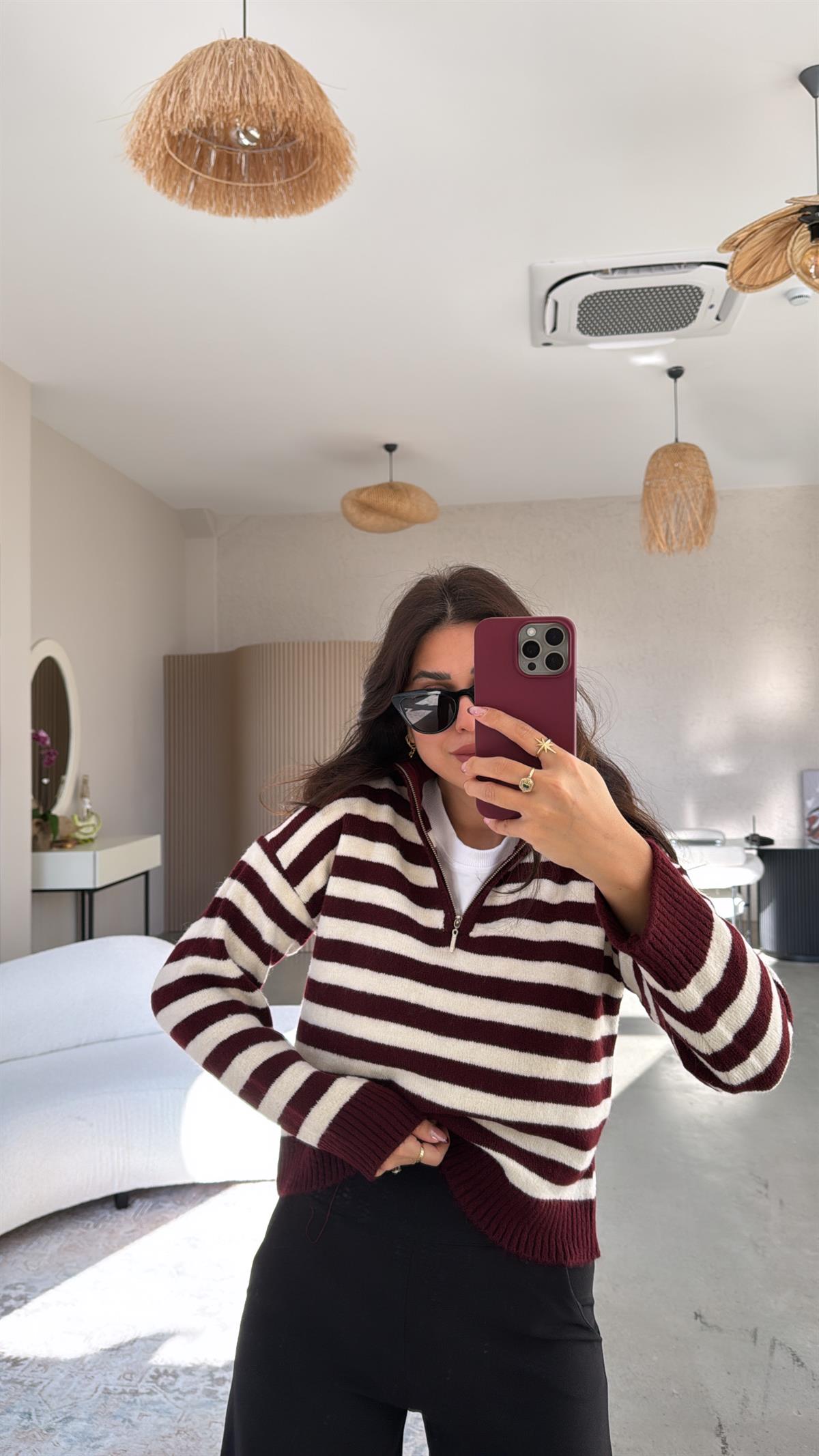 Bordo Çizgili Fermuarlı Yakalı Kazak