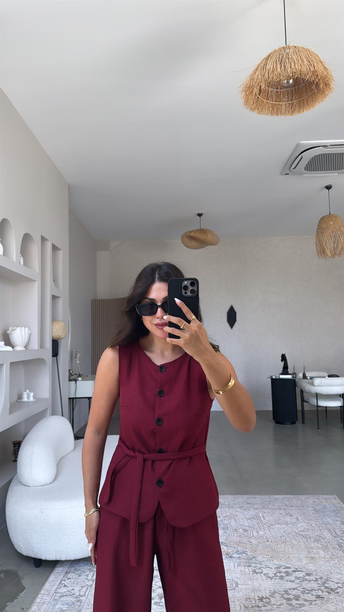 Bordo Düğmeli Yelekli Takım