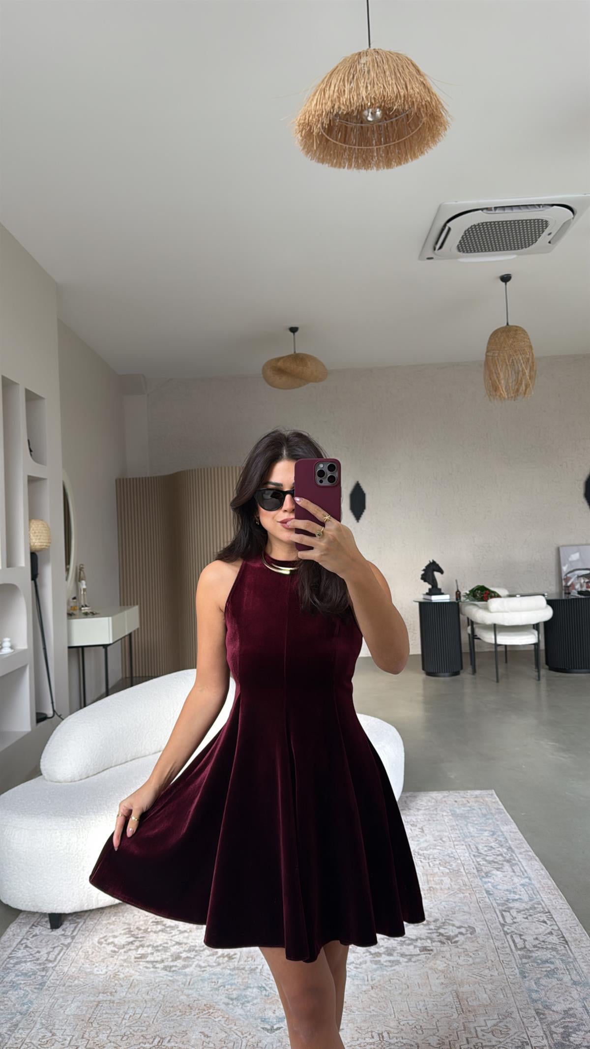 Bordo Kiloş Halter Yaka Kadife Elbise