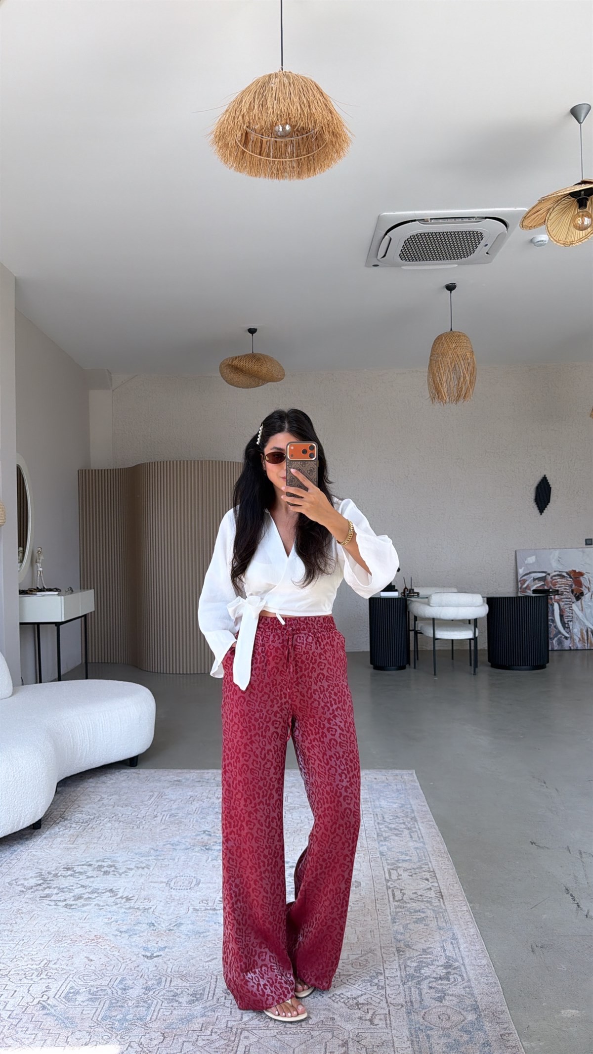 Bordo Leopar Desenli Parlak Pantolon