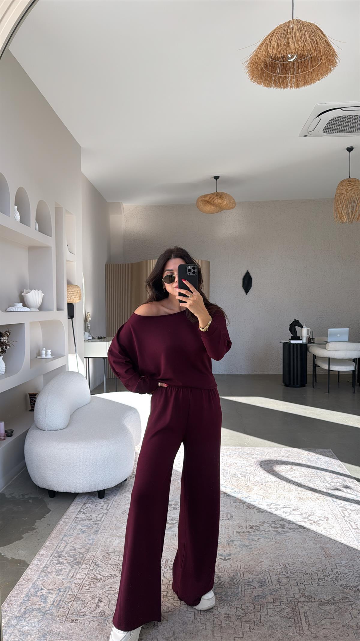 Bordo Modal Kayık Yakalı Takım