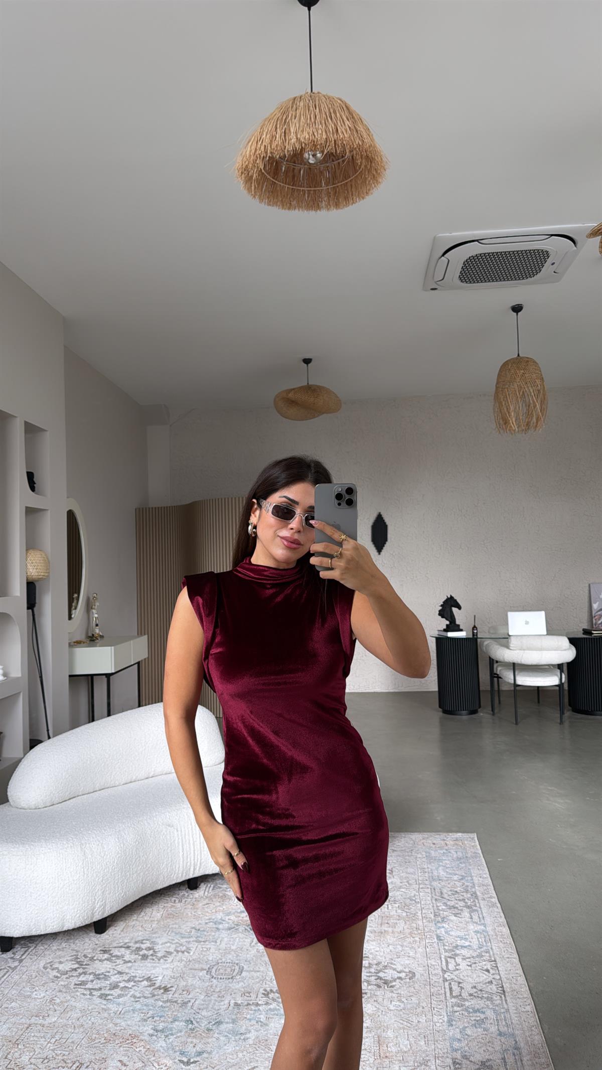 Bordo Omuz Detay Kadife Elbise
