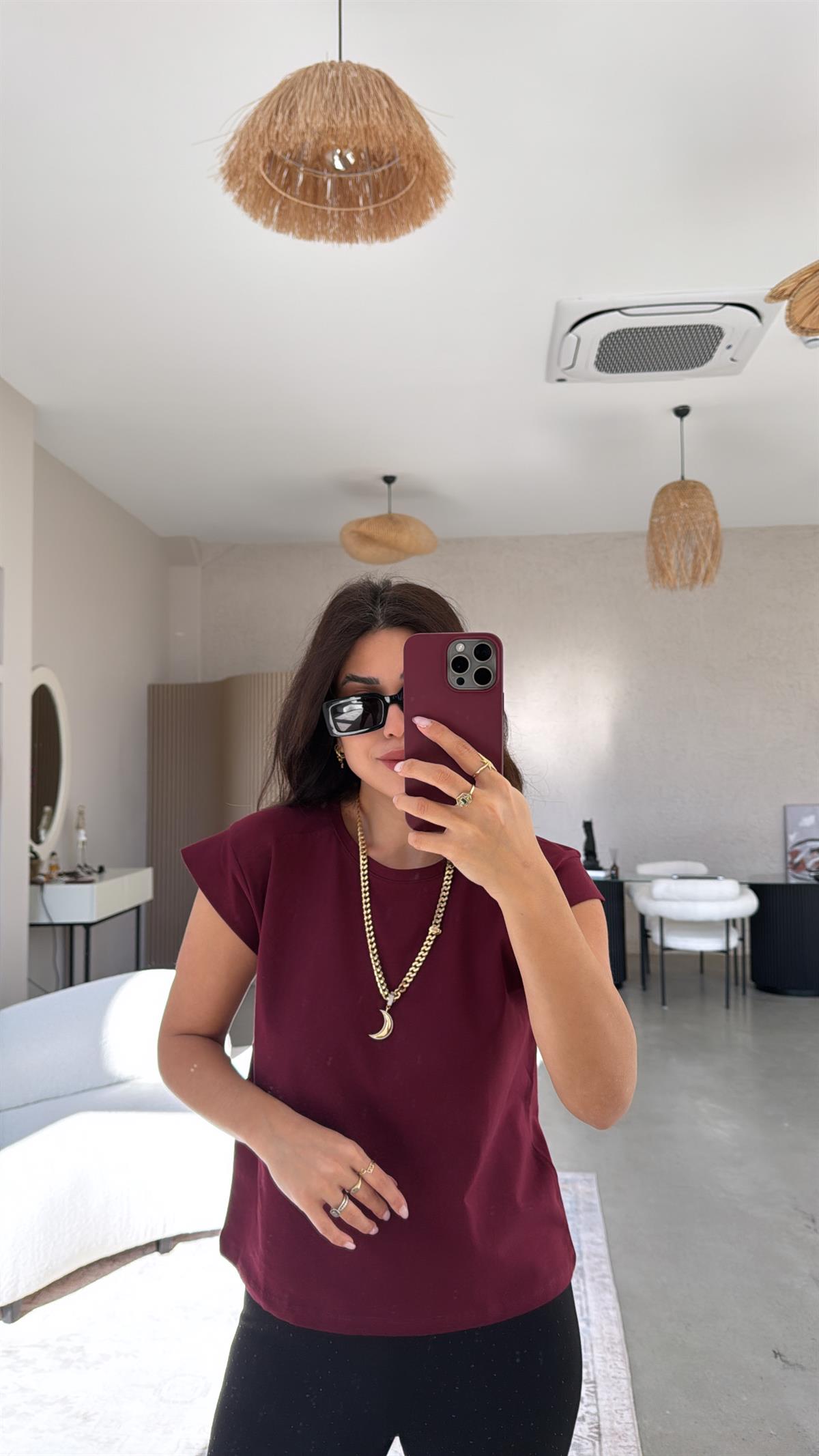 Bordo Omuz Detaylı Tshirt