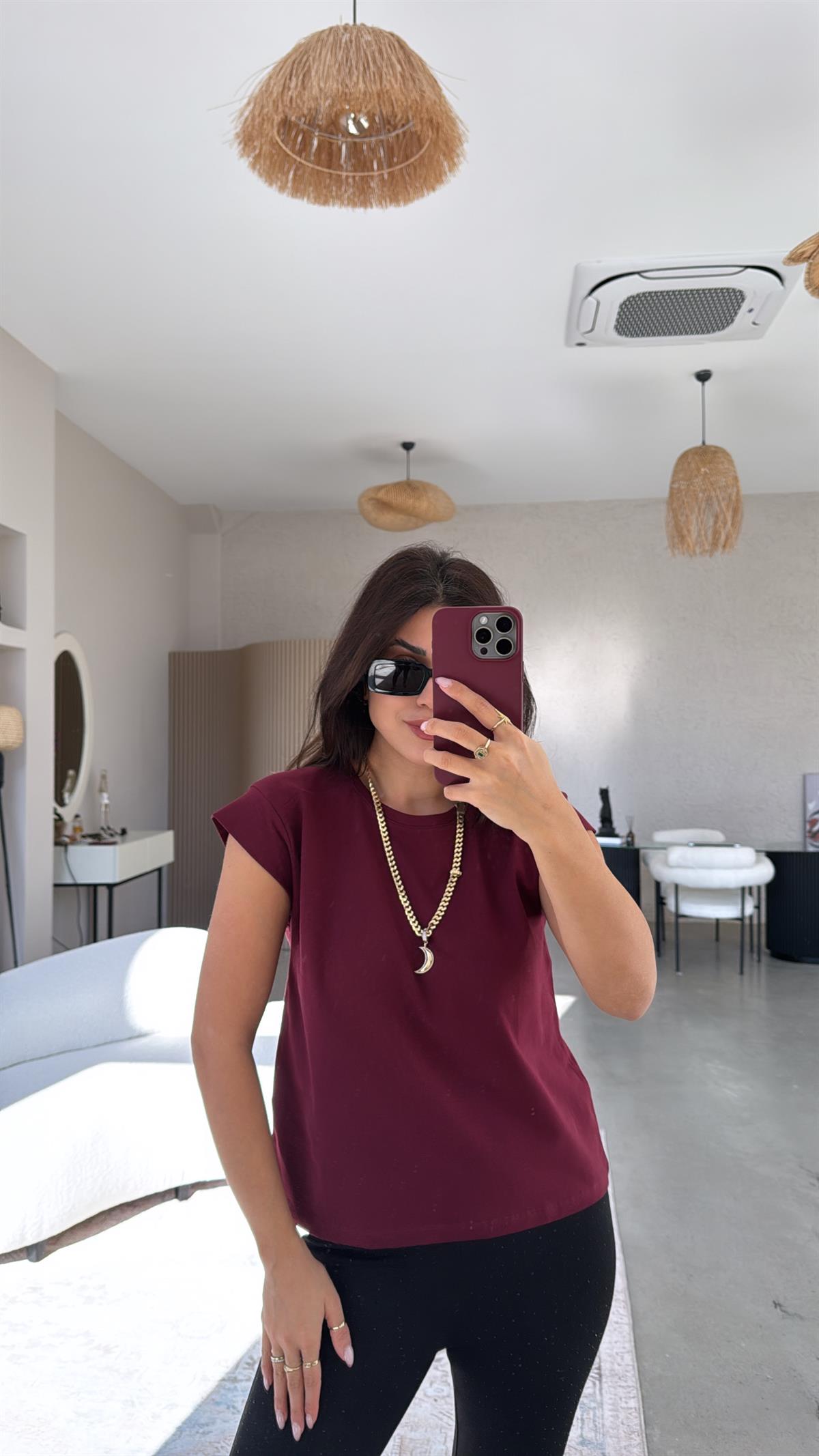 Bordo Omuz Detaylı Tshirt