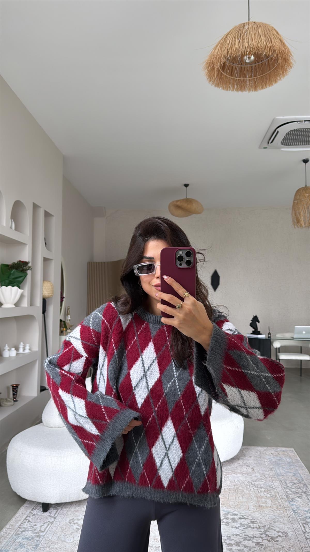 Bordo Yırtmaçlı Baklavalı Kazak