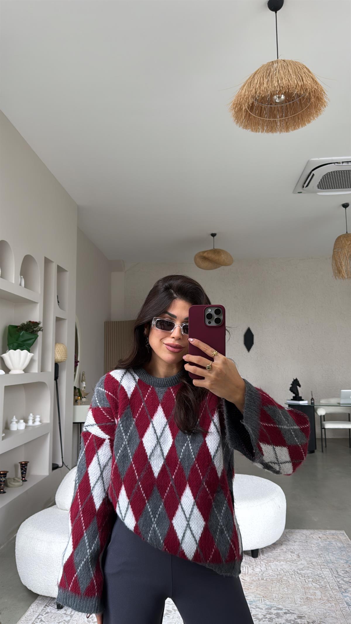 Bordo Yırtmaçlı Baklavalı Kazak