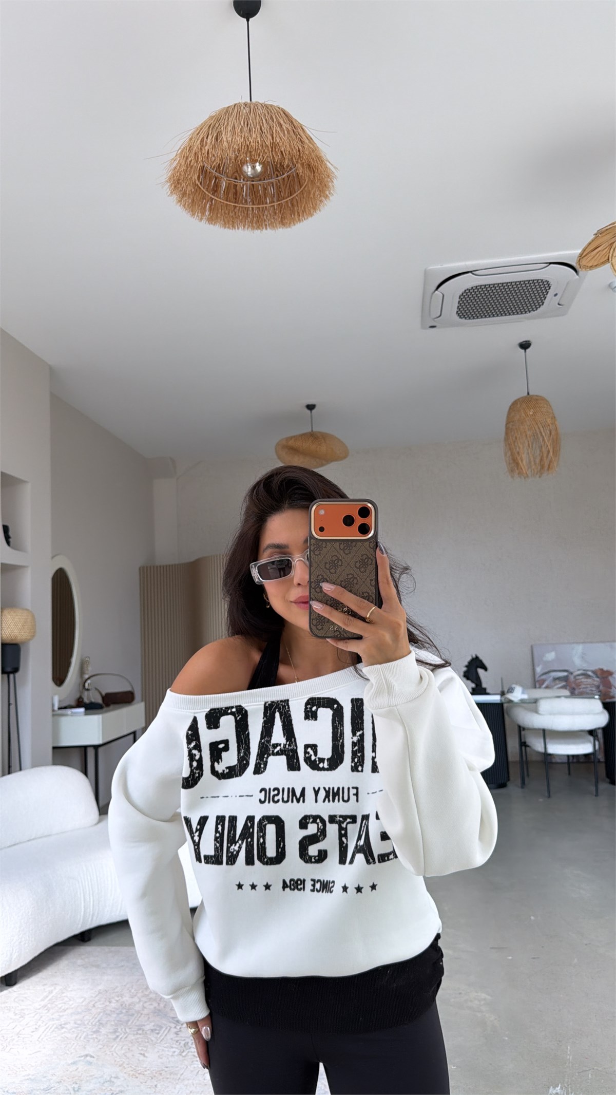 Boyundan Atlet Detaylı Chicago Tarz Sweatshirt