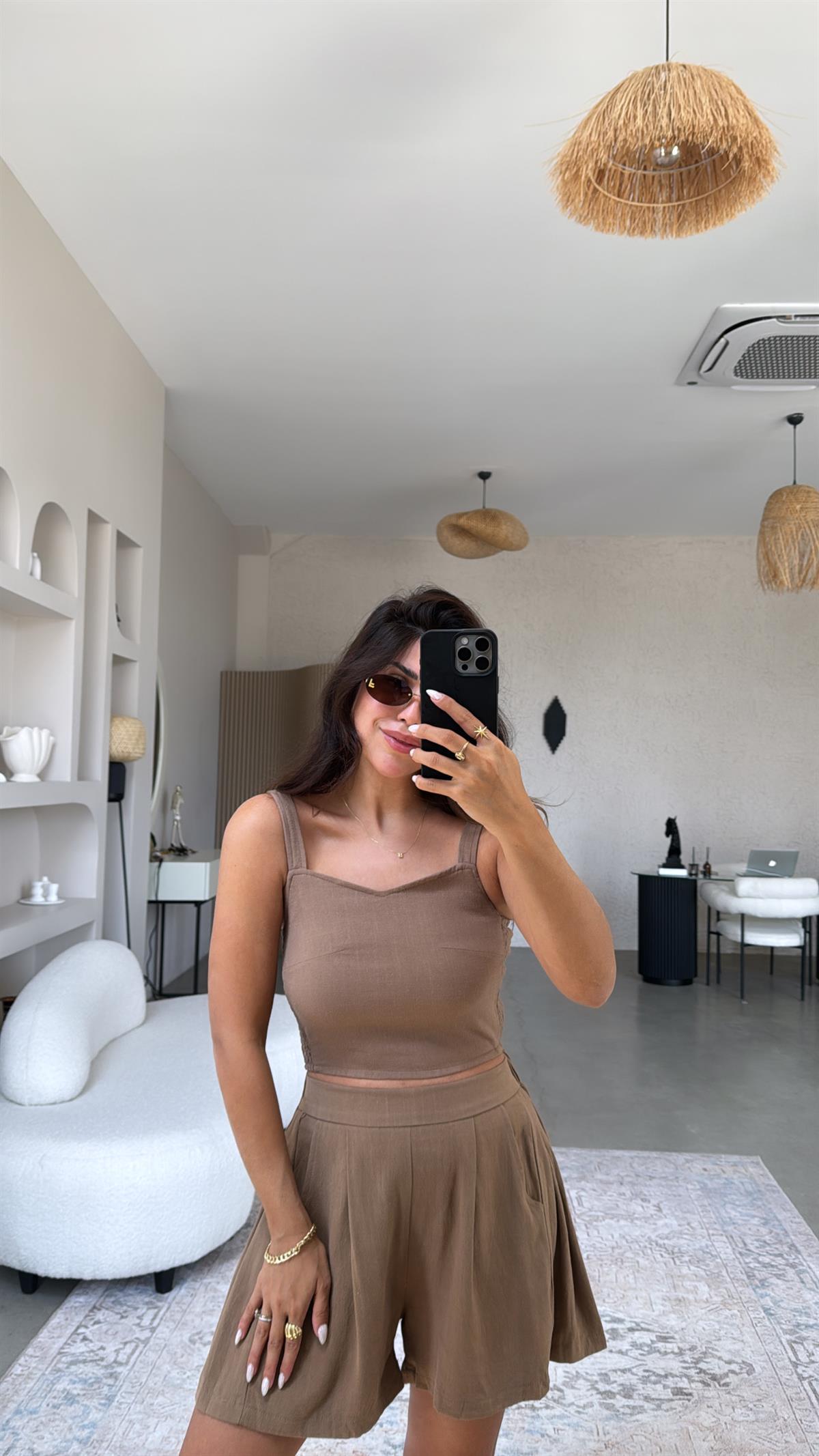 Camel Arkası Düğme Detaylı Keten Büstiyer