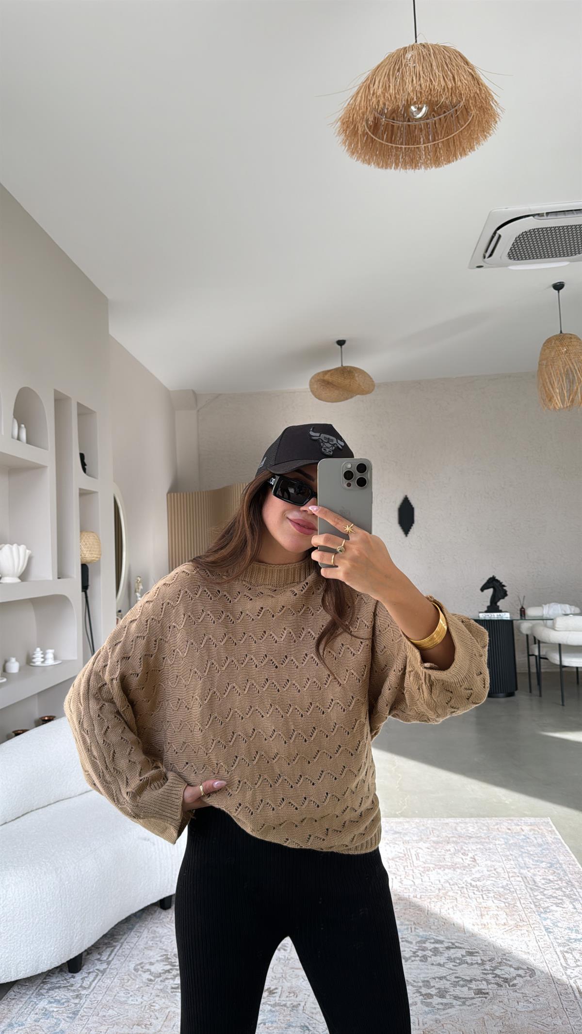 Camel Delikli Triko Kazak