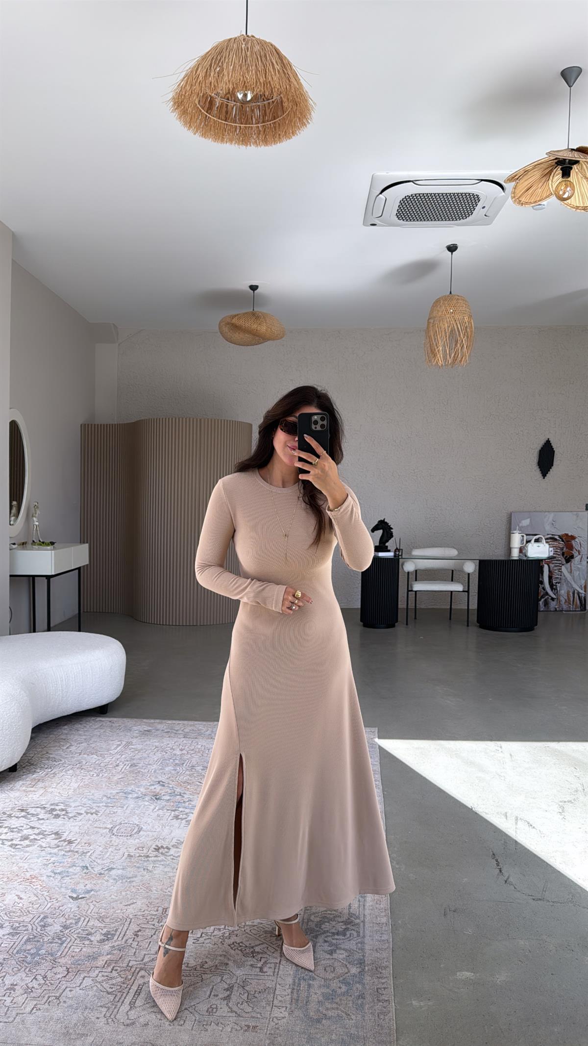 Camel Ottoman Yırtmaç Detaylı Elbise